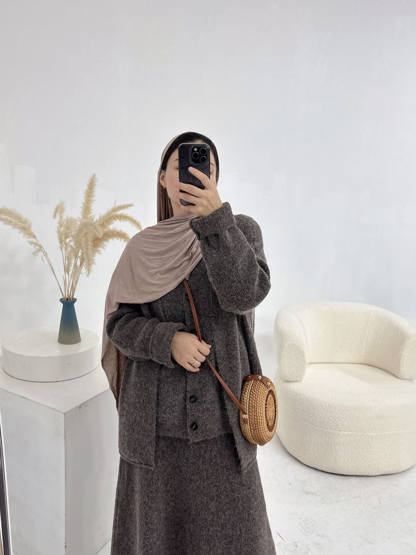 HS6596 Autumn and winter thickened knitted three-piece suit (excluding headscarf) vest + cardigan + skirt
