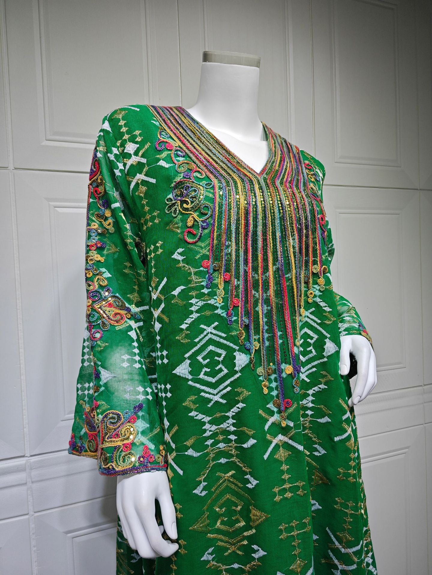 HS6658 Appliqué Patchwork Robe Dress: Lightweight Mesh Combined with Delicate Patterns