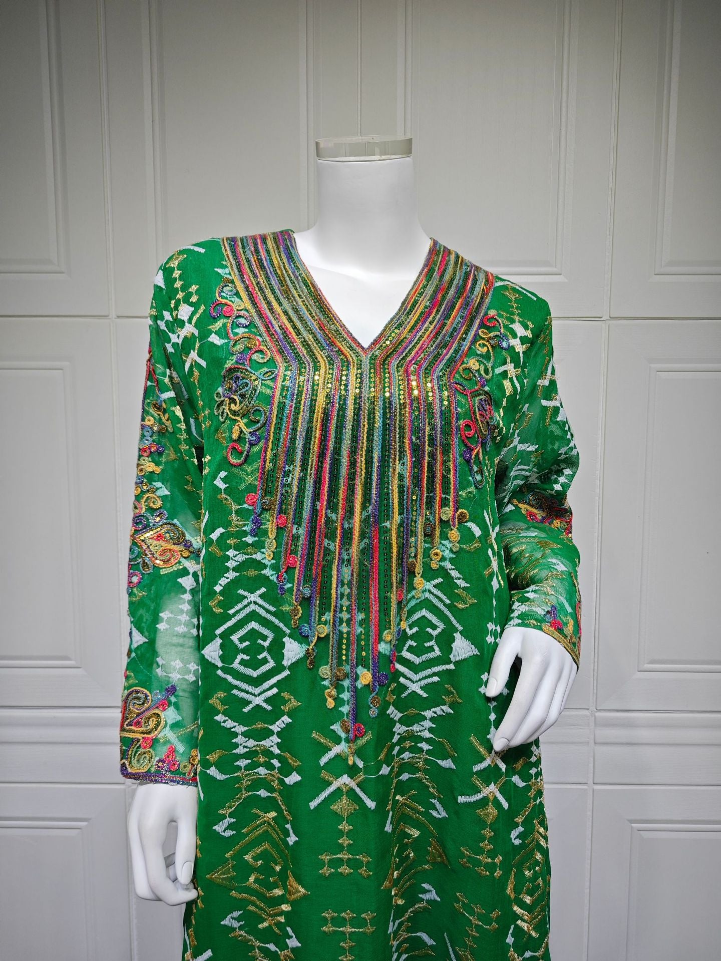 HS6658 Appliqué Patchwork Robe Dress: Lightweight Mesh Combined with Delicate Patterns