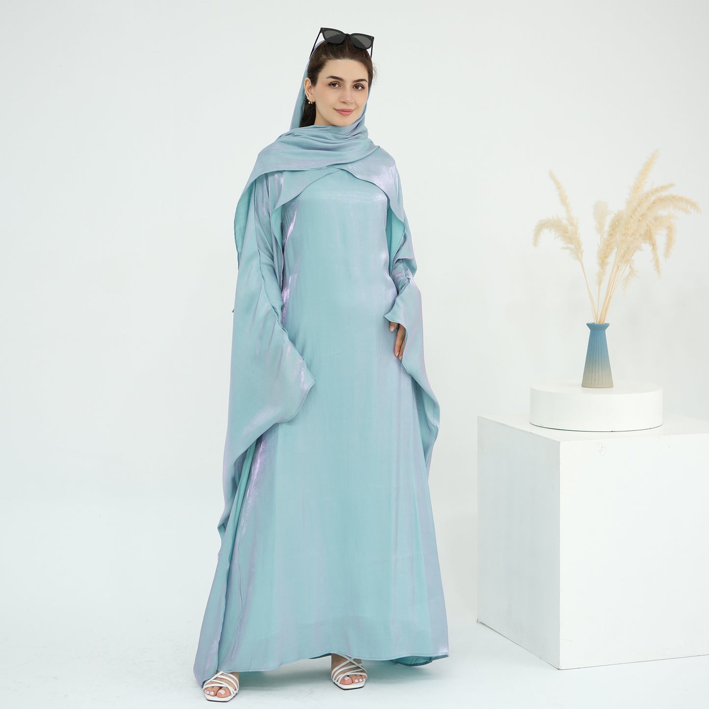 HS6584 Solid Color Beaded Loose Elegant Robe Dress