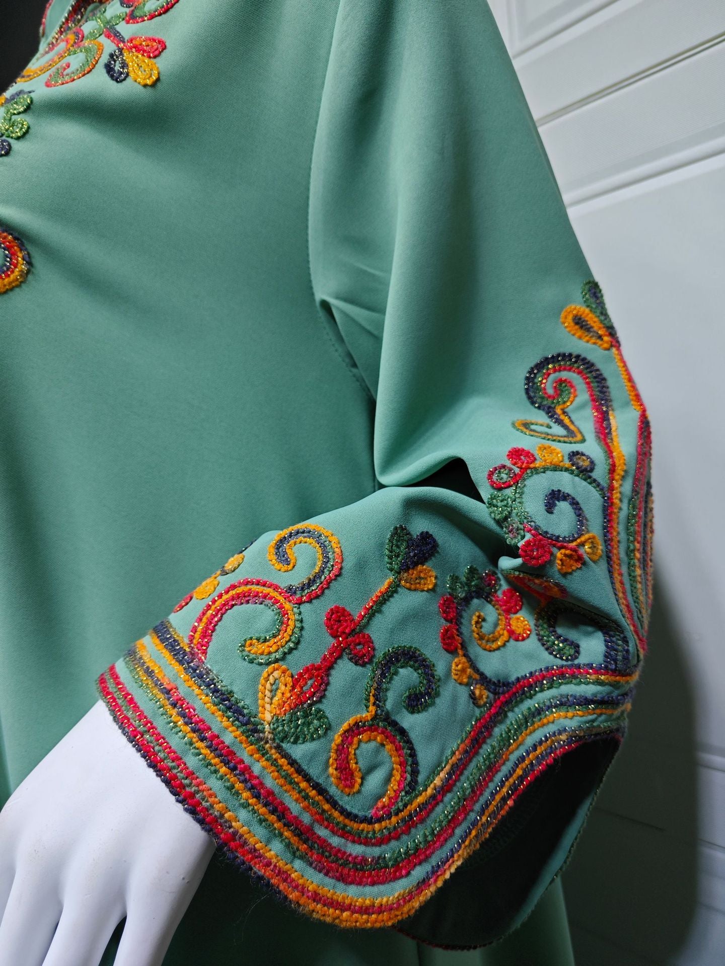 HS6652 Rope embroidery midi dress with elegant stand-up collar design