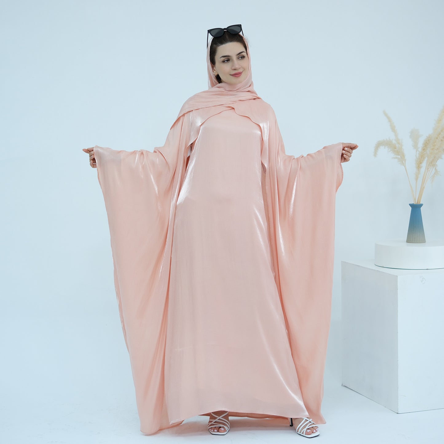 HS6584 Solid Color Beaded Loose Elegant Robe Dress