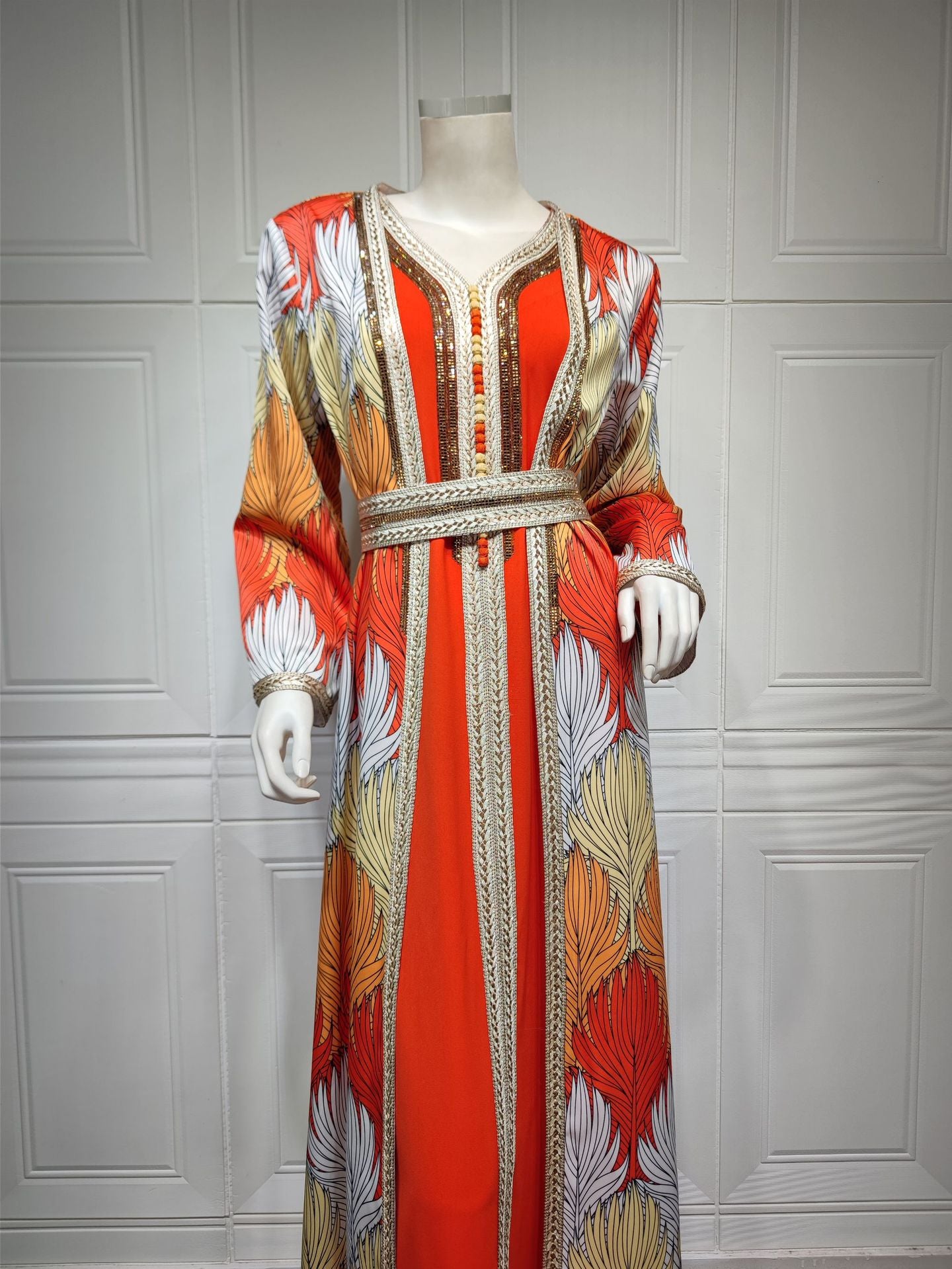 HS6646 Long-sleeved woven ribbon rhinestone print robe set with exquisite rhinestone design.