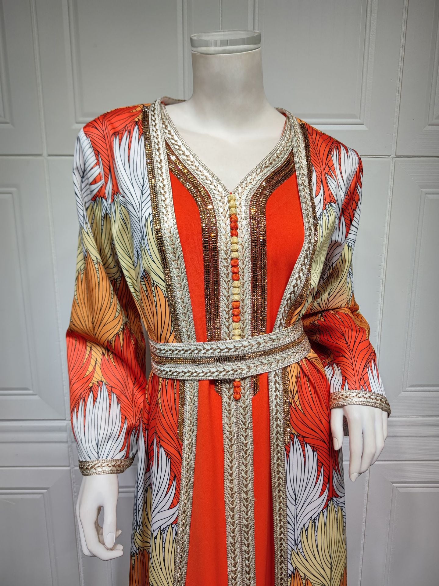 HS6646 Long-sleeved woven ribbon rhinestone print robe set with exquisite rhinestone design.