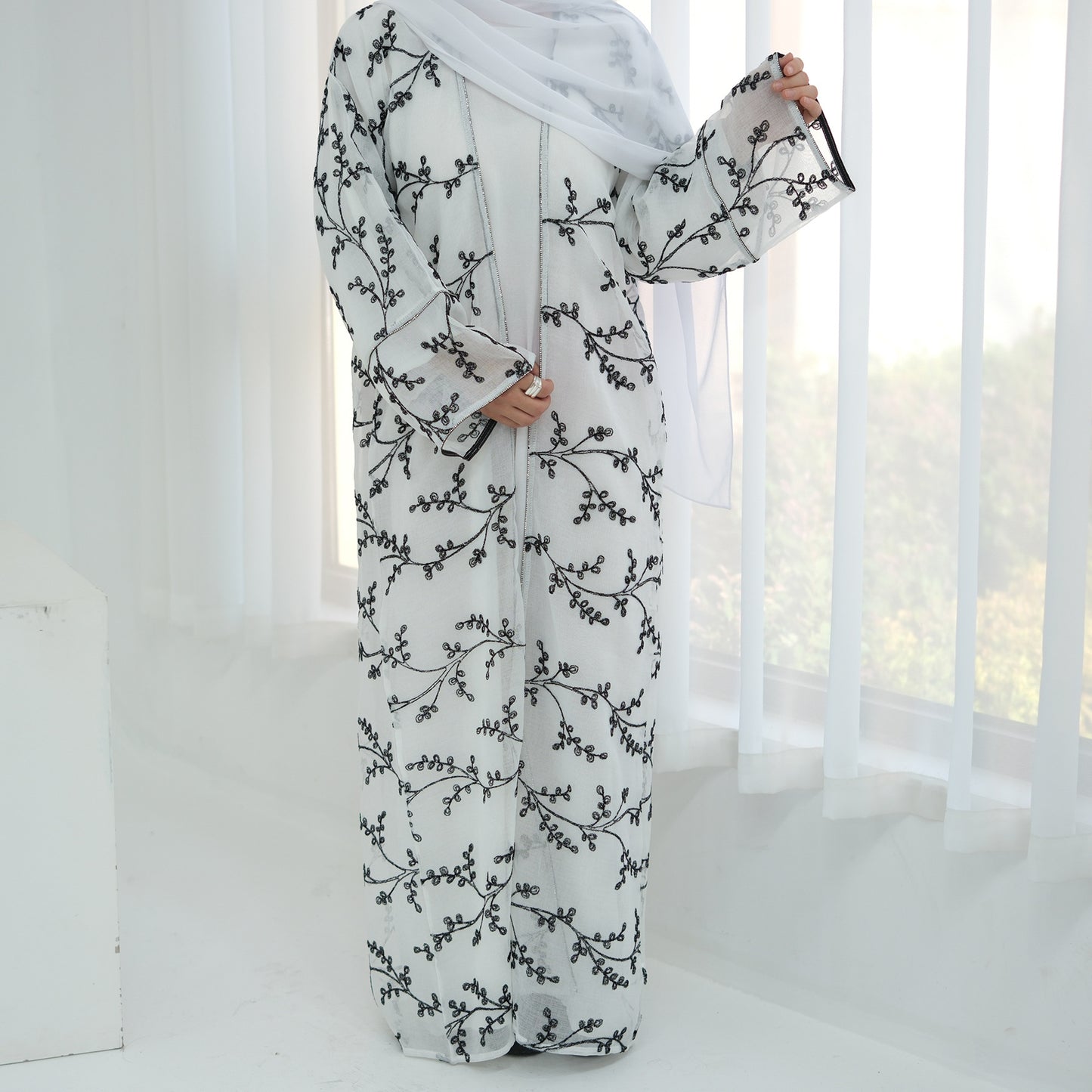 HS6623 Full-body embroidered long cardigan (optional inner layer)