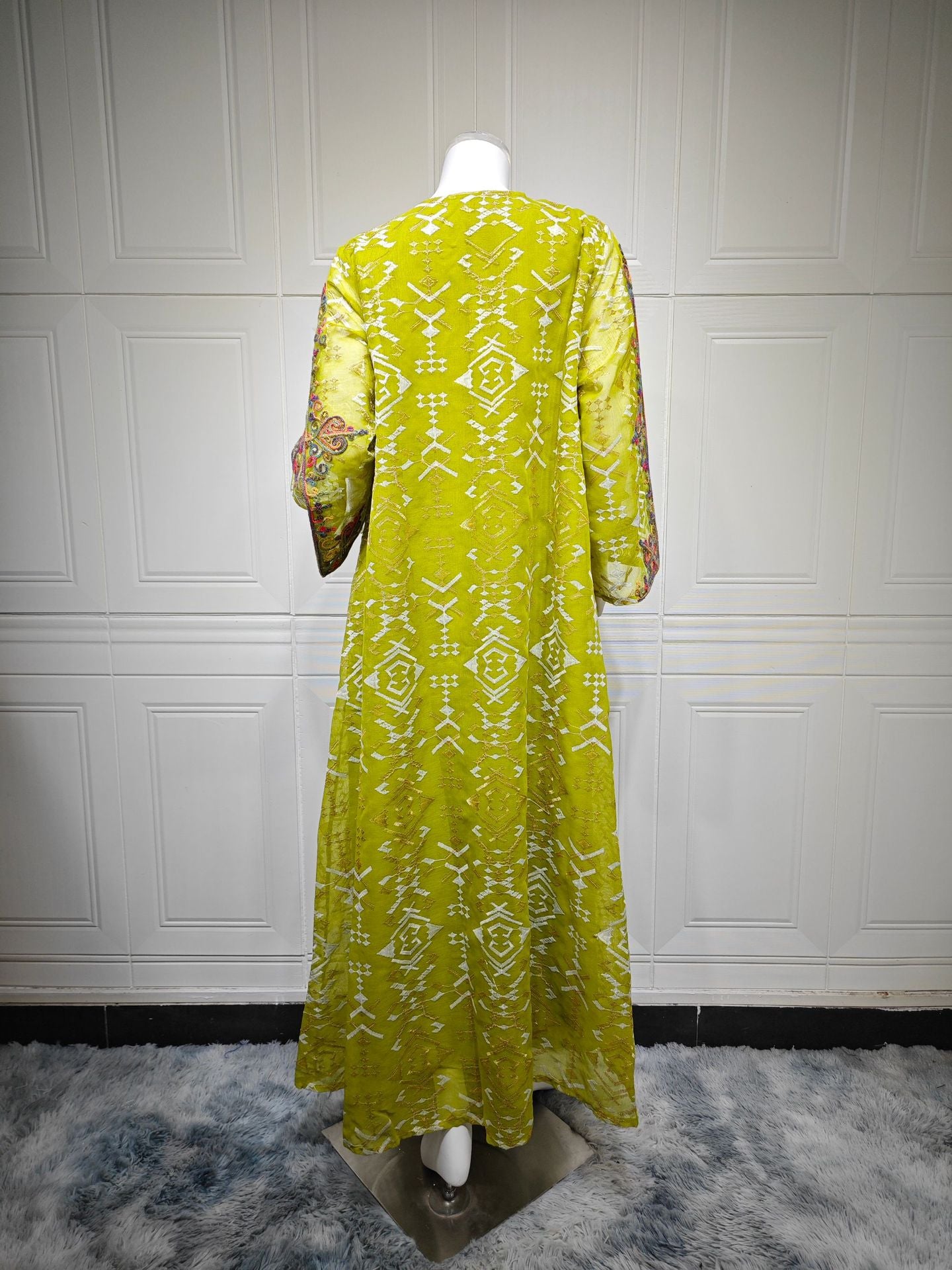 HS6658 Appliqué Patchwork Robe Dress: Lightweight Mesh Combined with Delicate Patterns