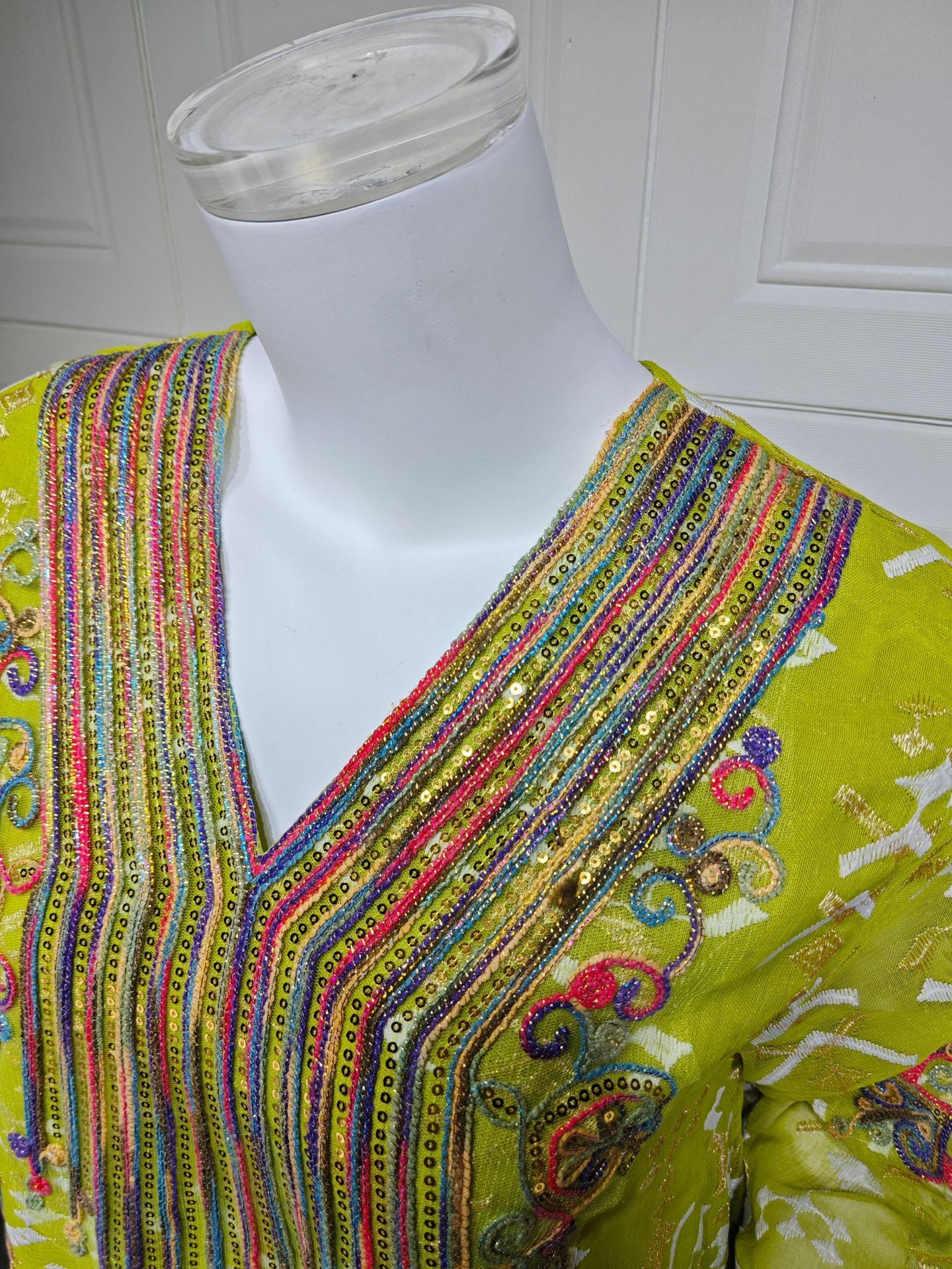 HS6658 Appliqué Patchwork Robe Dress: Lightweight Mesh Combined with Delicate Patterns