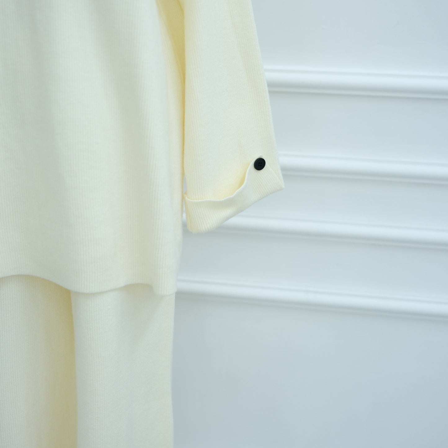 HS6600 Autumn and winter thickened knitted suit solid color two-piece suit (headscarf not included) cuff button design