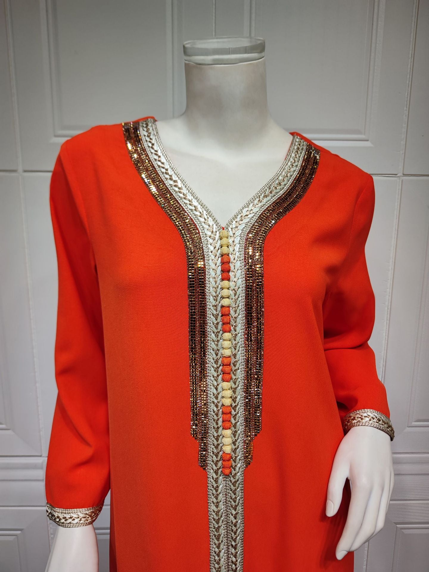 HS6646 Long-sleeved woven ribbon rhinestone print robe set with exquisite rhinestone design.