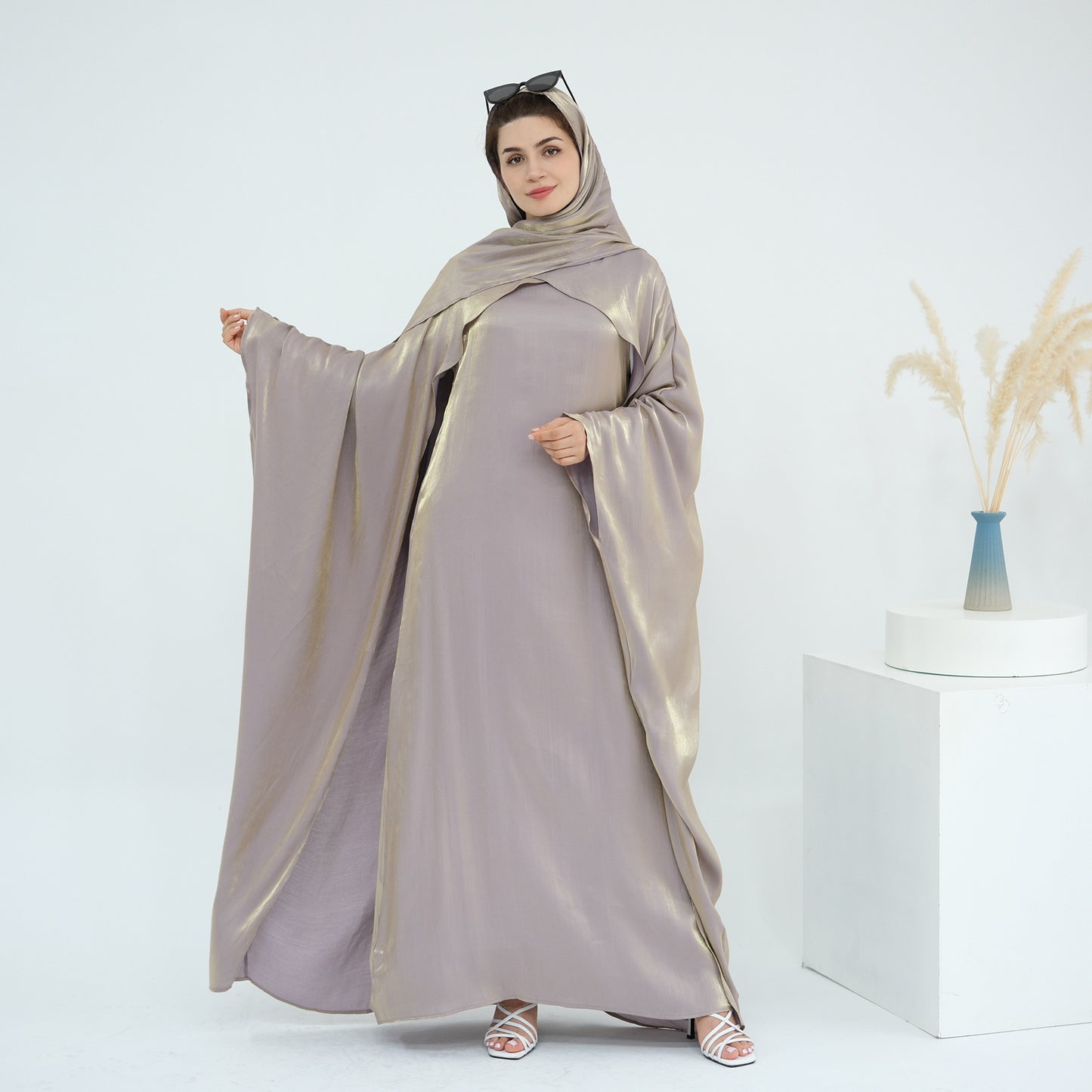 HS6584 Solid Color Beaded Loose Elegant Robe Dress
