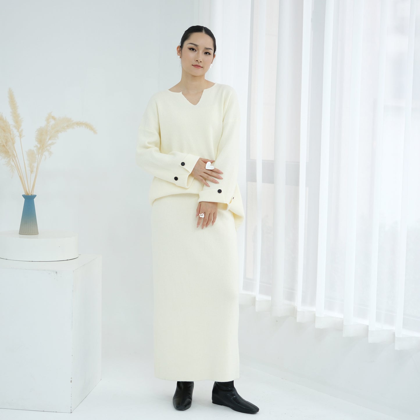 HS6601 Autumn and Winter Thickened Knitted Suit Solid Color Two-piece Skirt Suit (optional Headscarf)