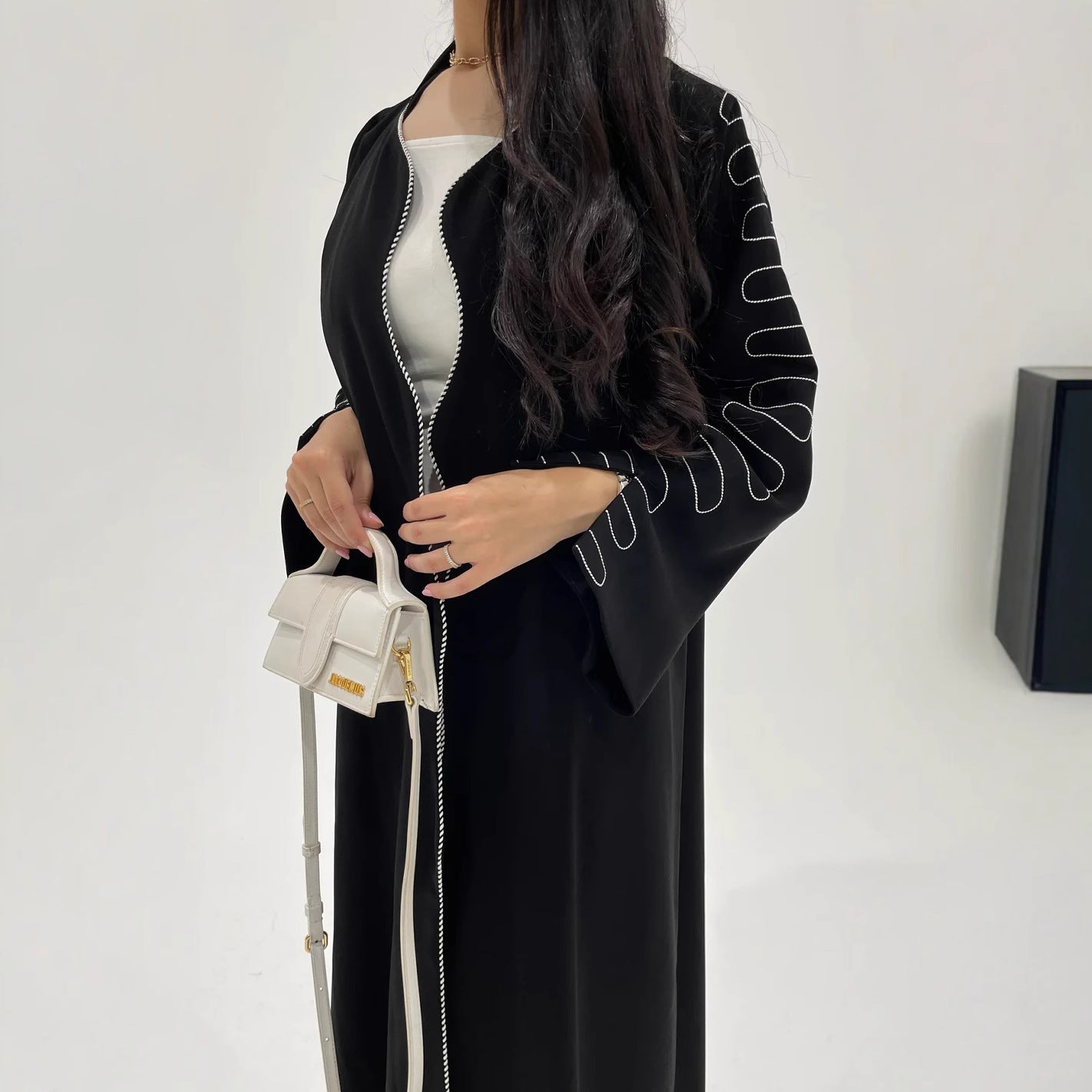 HS6582 Abaya Long Embroidered Wavy Edge Cardigan
