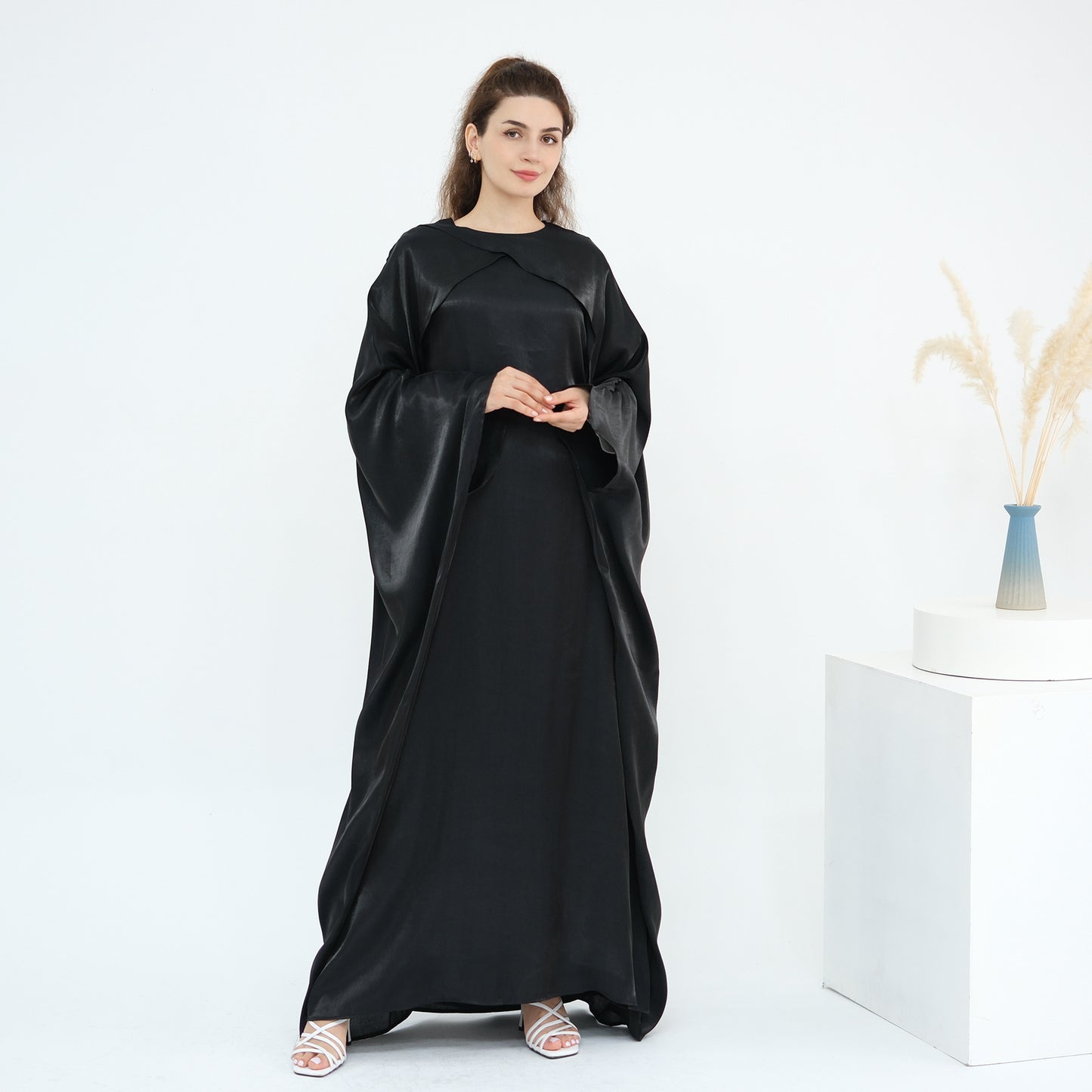 HS6584 Solid Color Beaded Loose Elegant Robe Dress