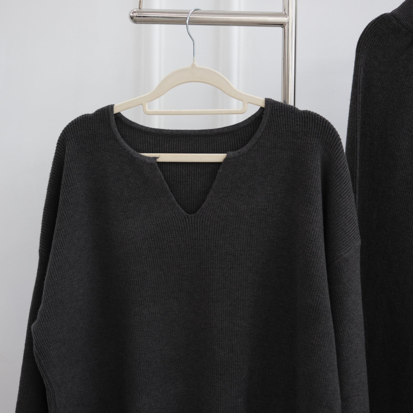 HS6600 Autumn and winter thickened knitted suit solid color two-piece suit (headscarf not included) cuff button design