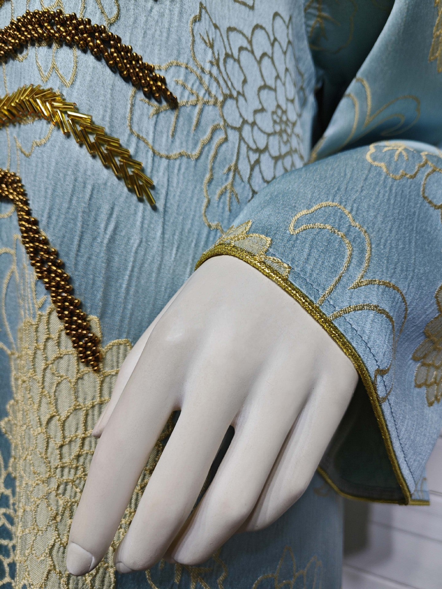 HS6656 V-neck jacquard beaded dress with elegant three-dimensional texture design