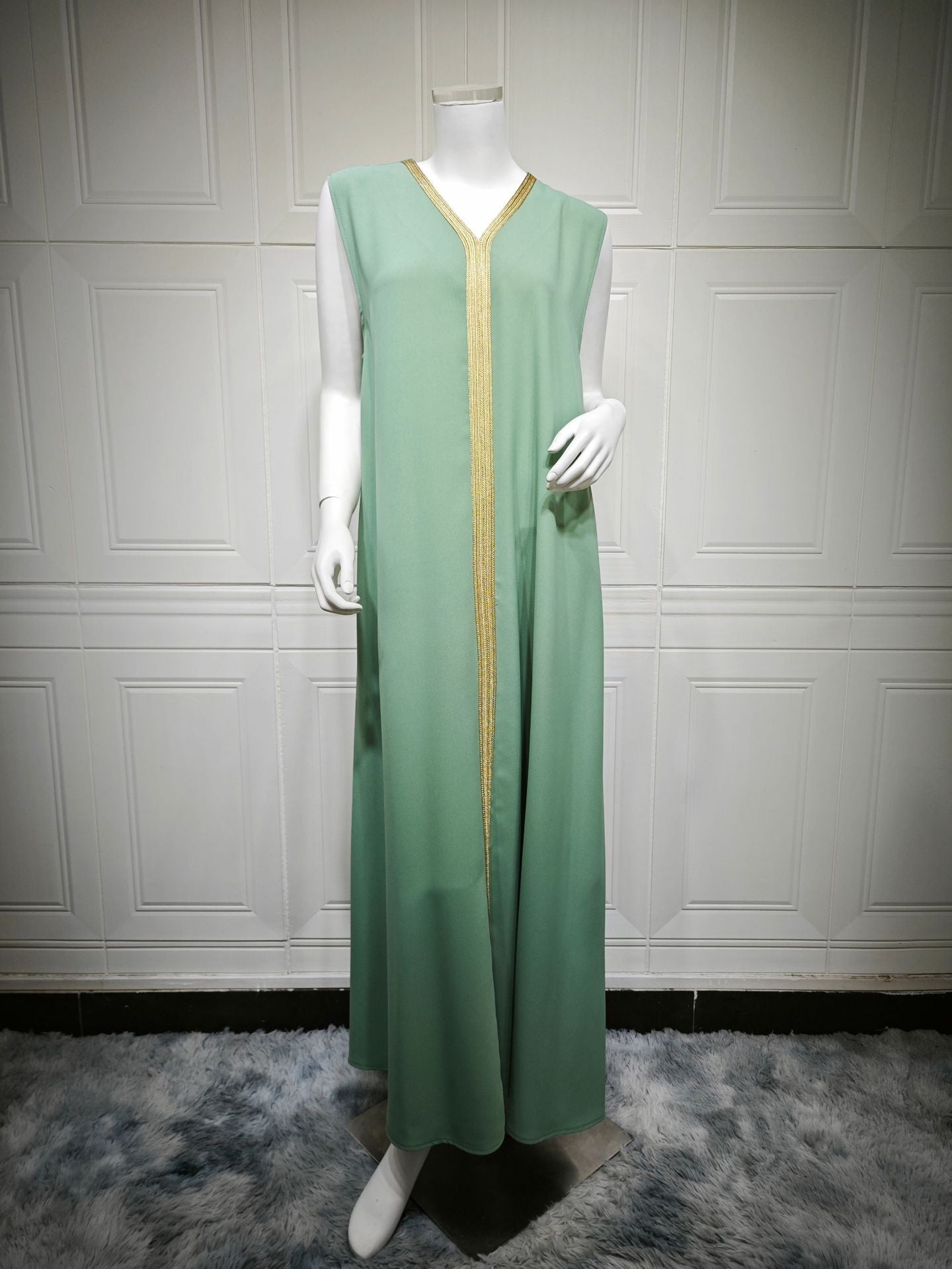 HS6643 Two-piece robe dress with gold foil stamping