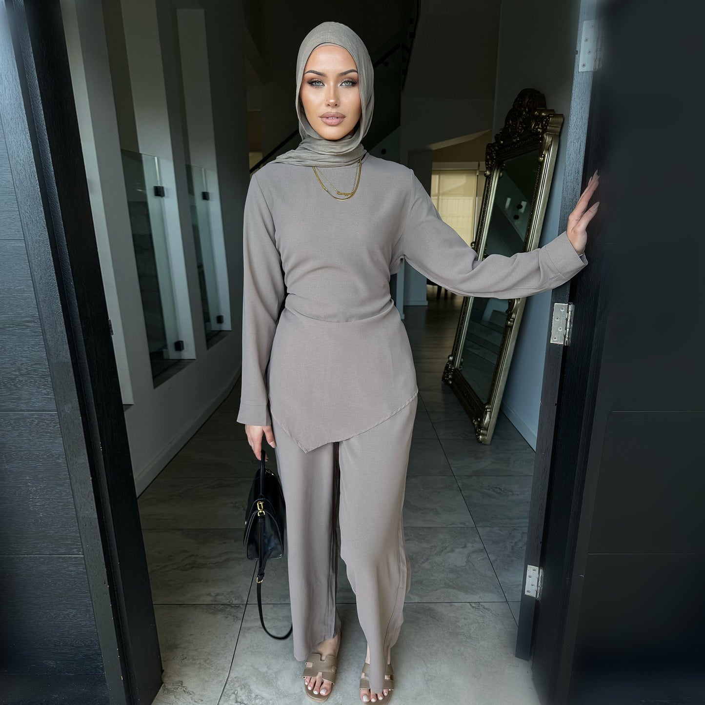 HS6614 Simple solid color two-piece casual suit (excluding headscarf)