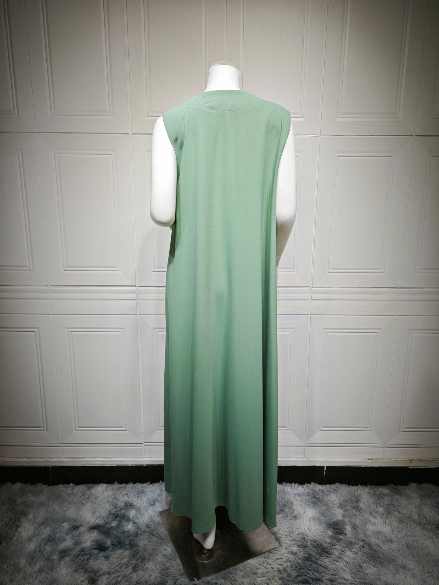 HS6643 Two-piece robe dress with gold foil stamping