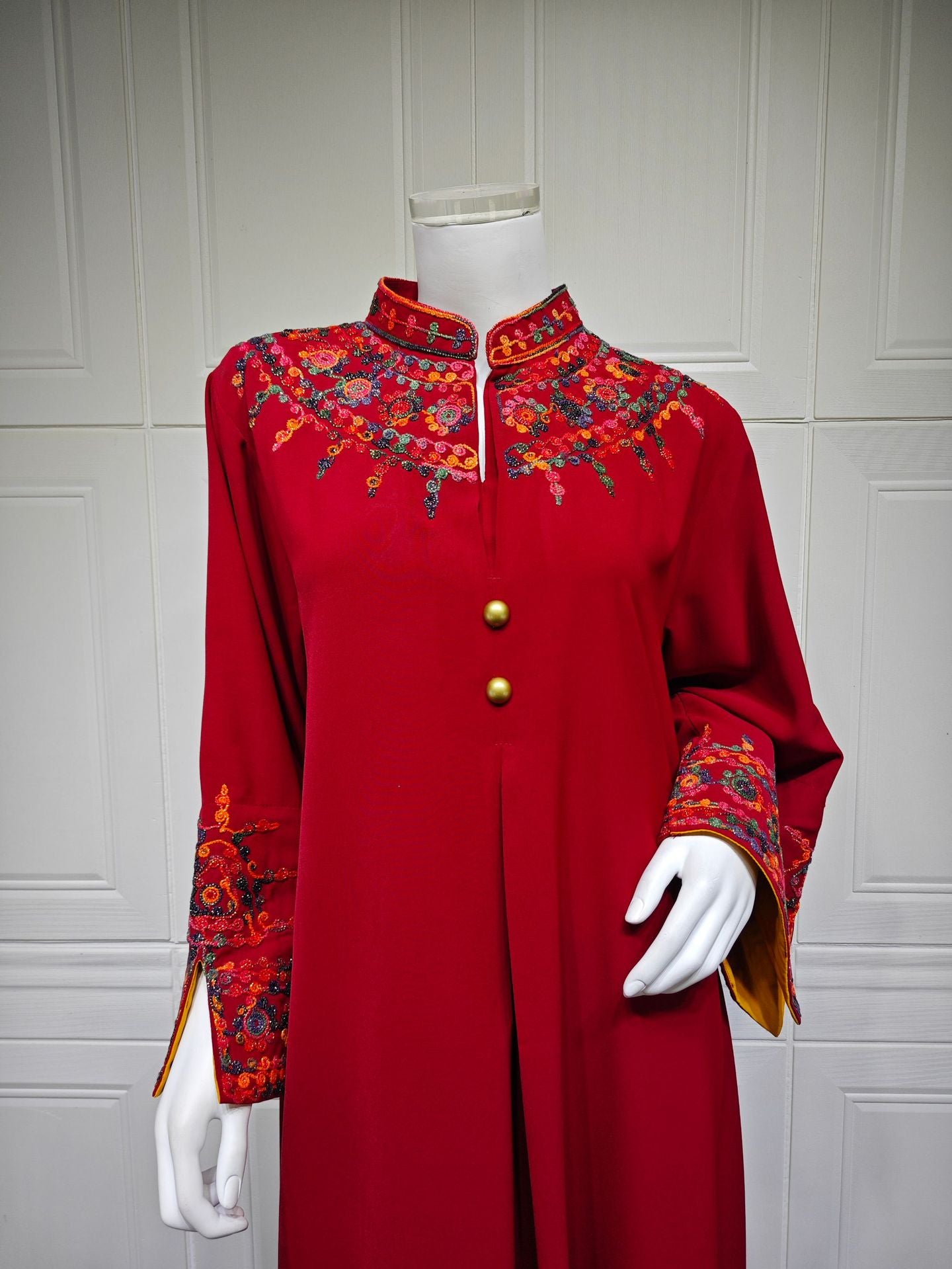 HS6655 Embroidered loose-fitting long dress | Soft drape and delicate cuff design