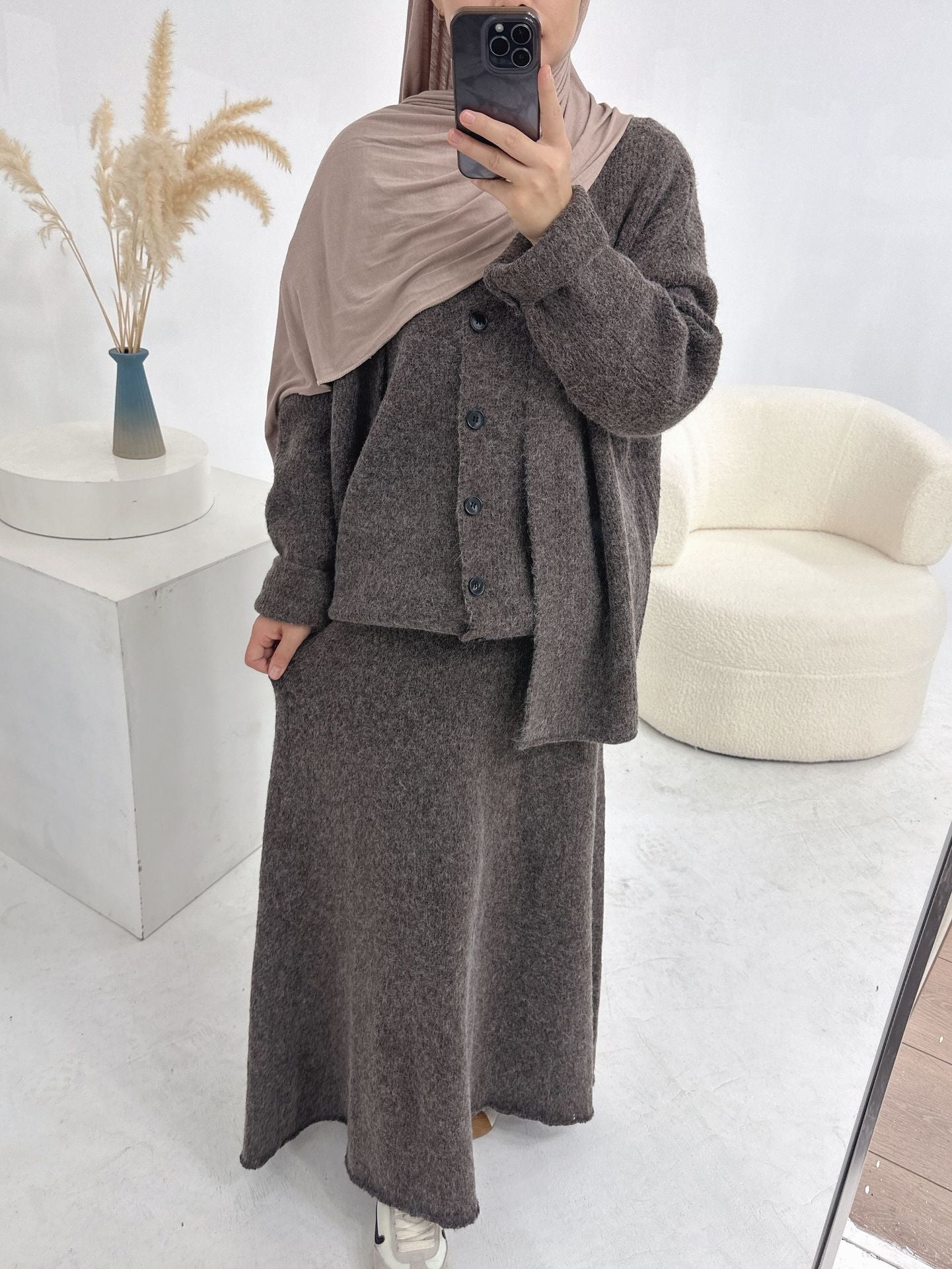 HS6596 Autumn and winter thickened knitted three-piece suit (excluding headscarf) vest + cardigan + skirt