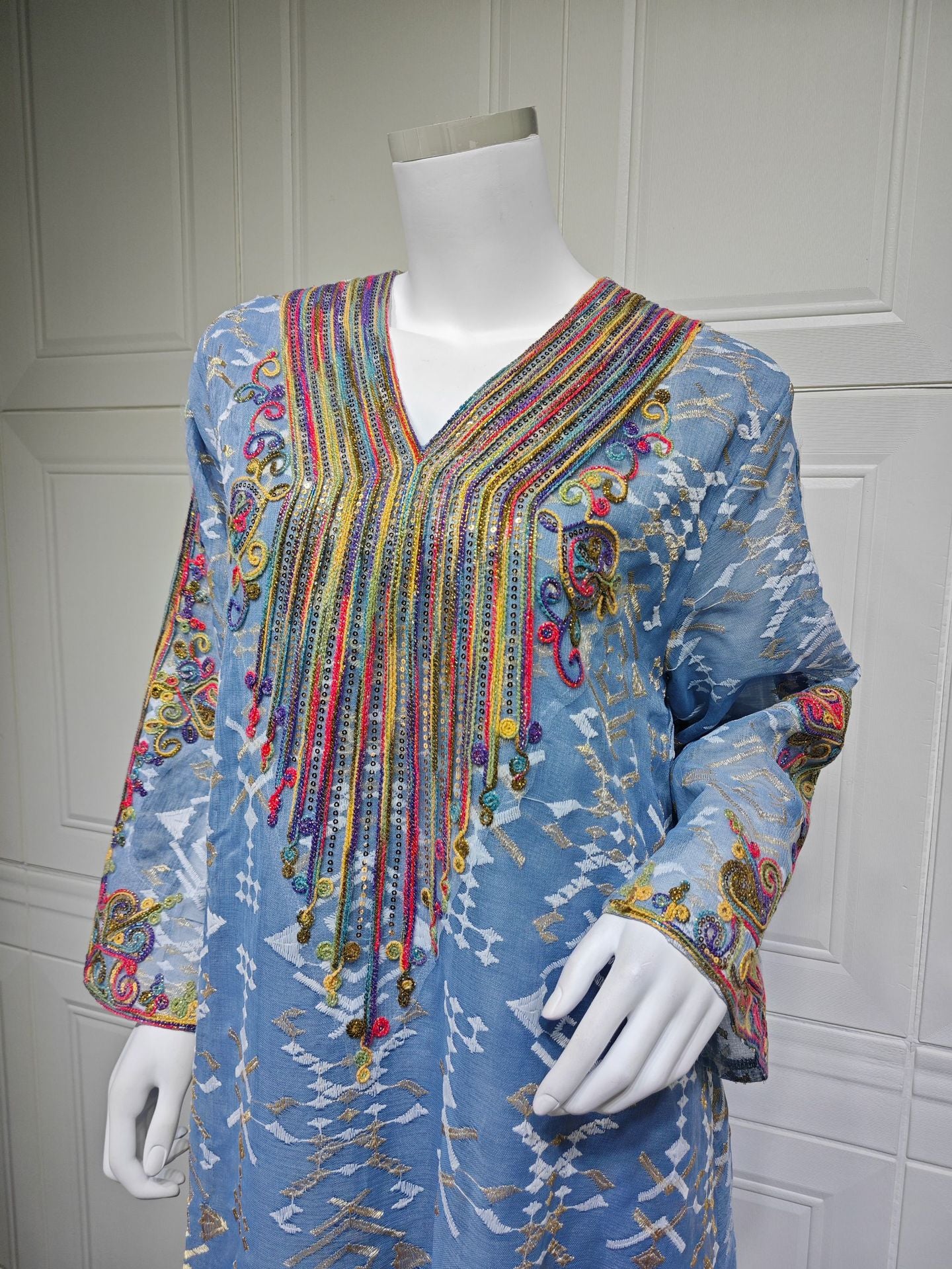 HS6658 Appliqué Patchwork Robe Dress: Lightweight Mesh Combined with Delicate Patterns