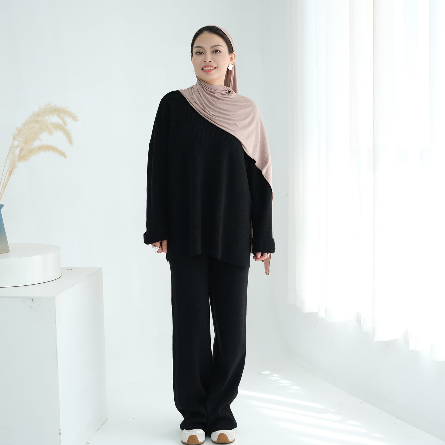 HS6599 Autumn and Winter Thickened Knitted Suit Solid Color Two-piece Suit (excluding Headscarf) Top + Trousers