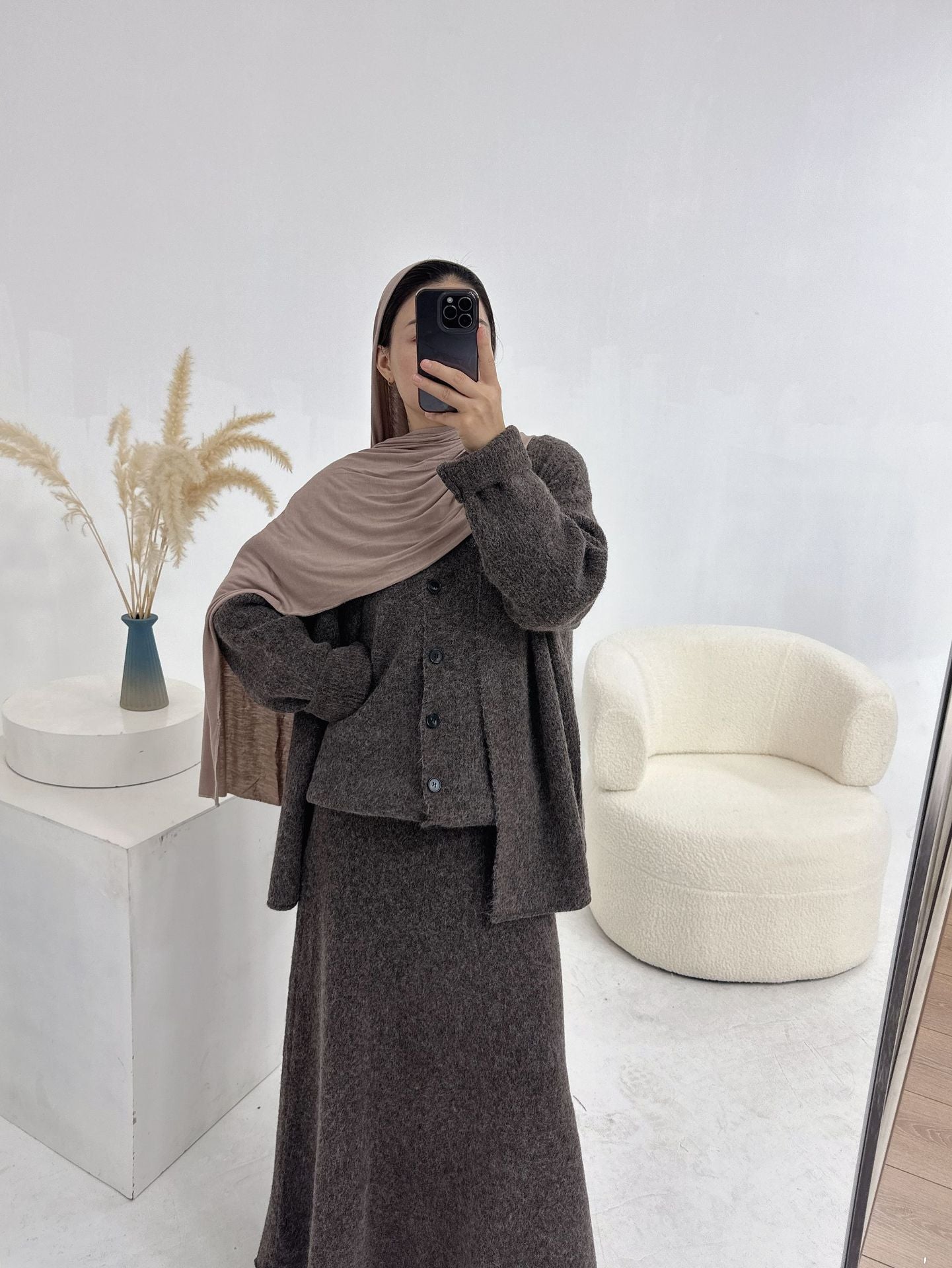 HS6596 Autumn and winter thickened knitted three-piece suit (excluding headscarf) vest + cardigan + skirt