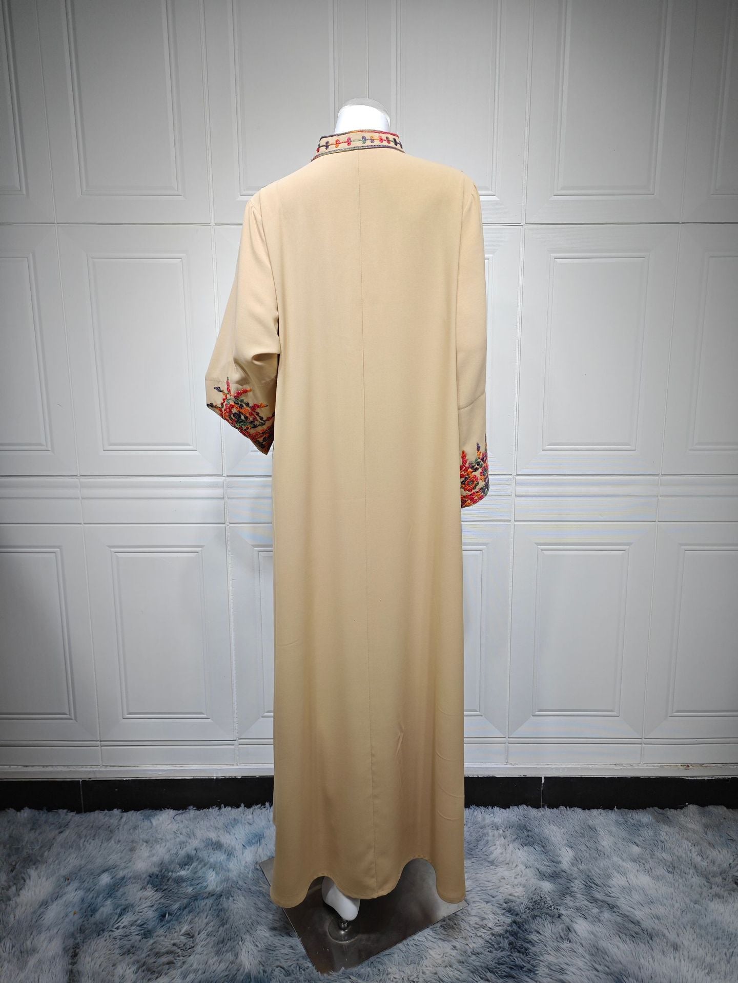 HS6655 Embroidered loose-fitting long dress | Soft drape and delicate cuff design