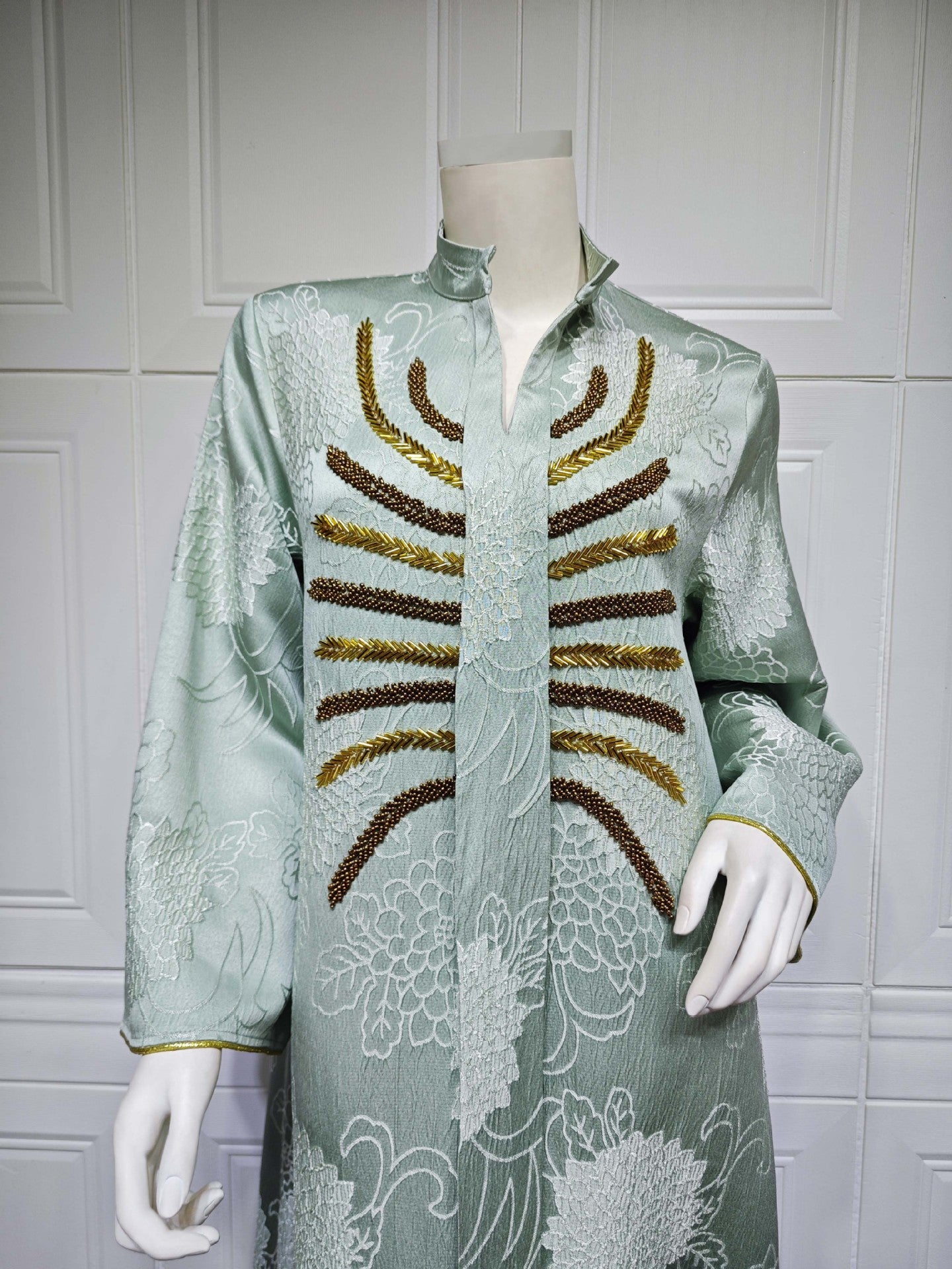 HS6656 V-neck jacquard beaded dress with elegant three-dimensional texture design