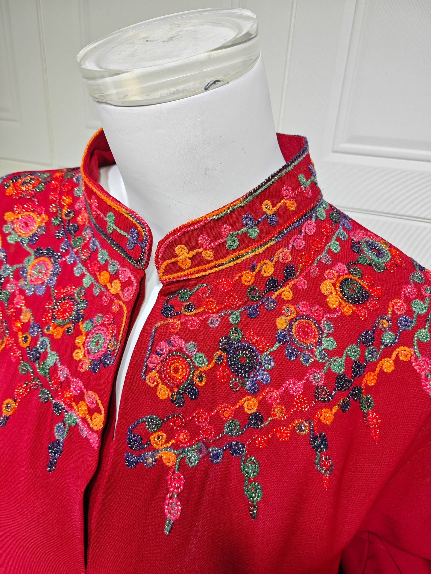 HS6655 Embroidered loose-fitting long dress | Soft drape and delicate cuff design