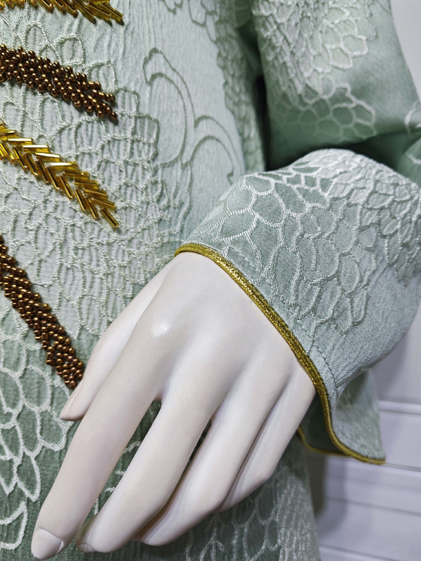 HS6656 V-neck jacquard beaded dress with elegant three-dimensional texture design