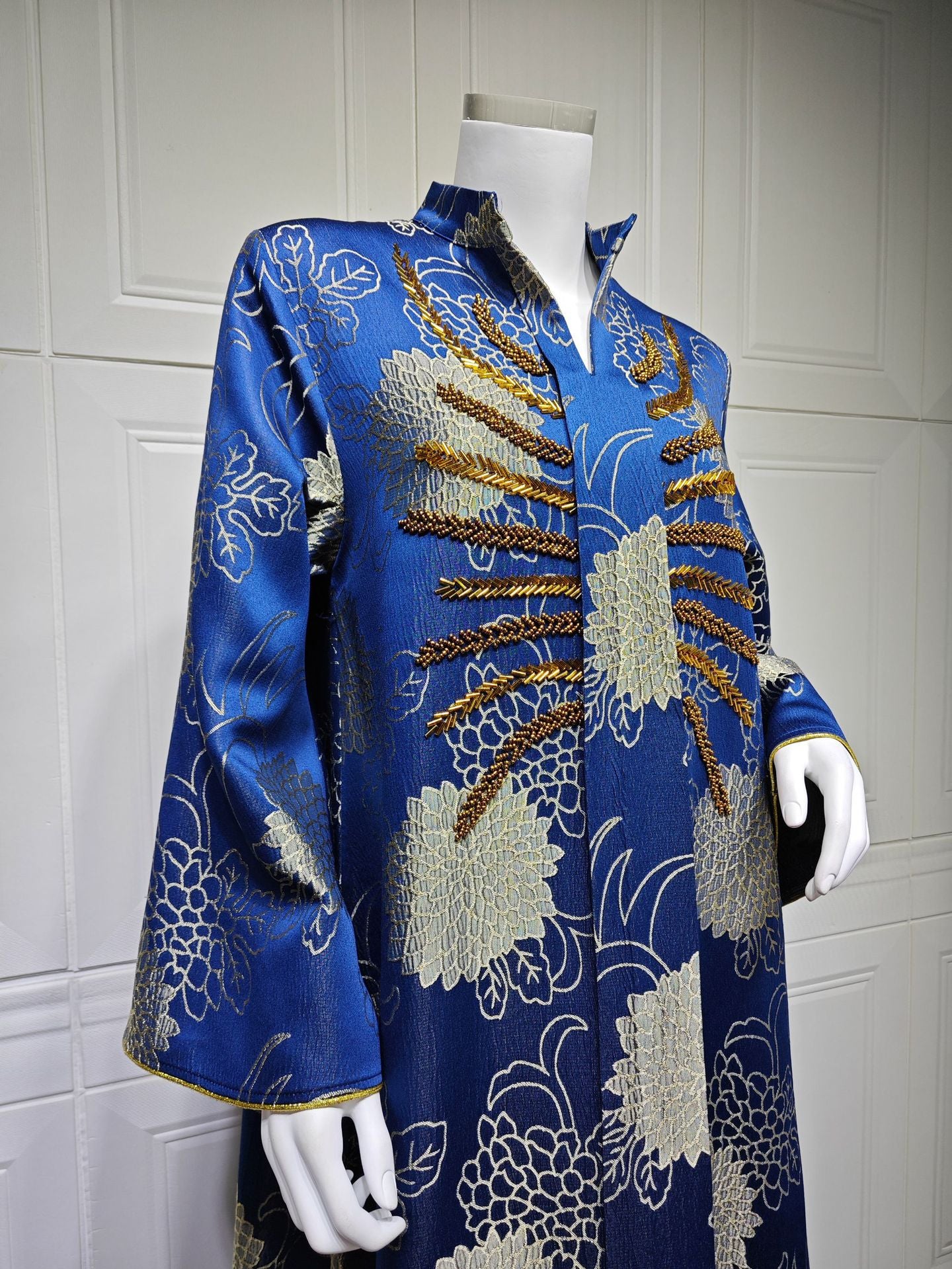 HS6656 V-neck jacquard beaded dress with elegant three-dimensional texture design