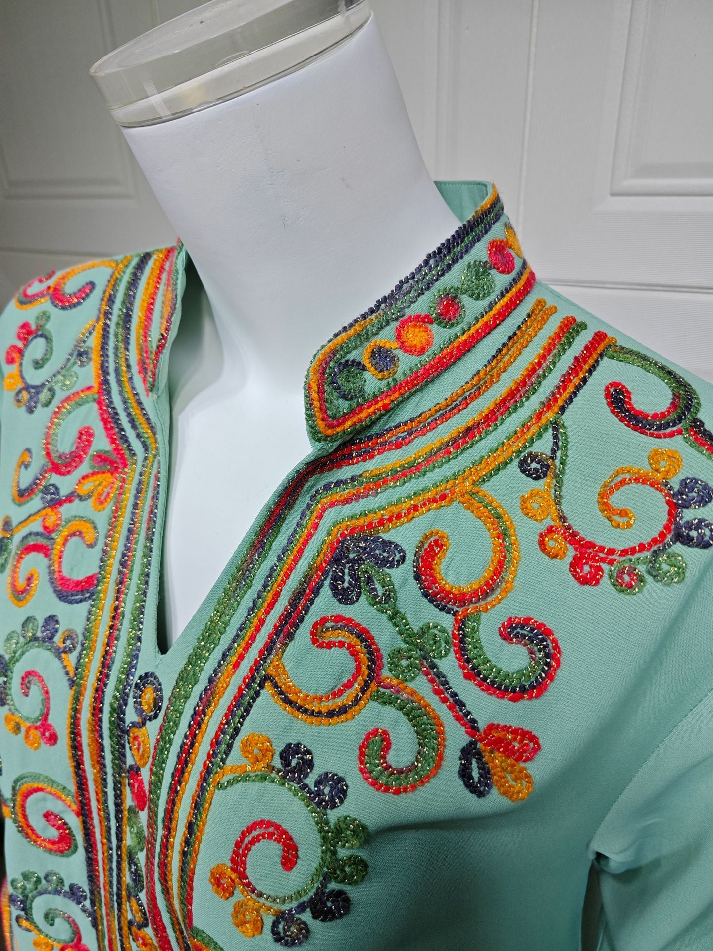 HS6652 Rope embroidery midi dress with elegant stand-up collar design