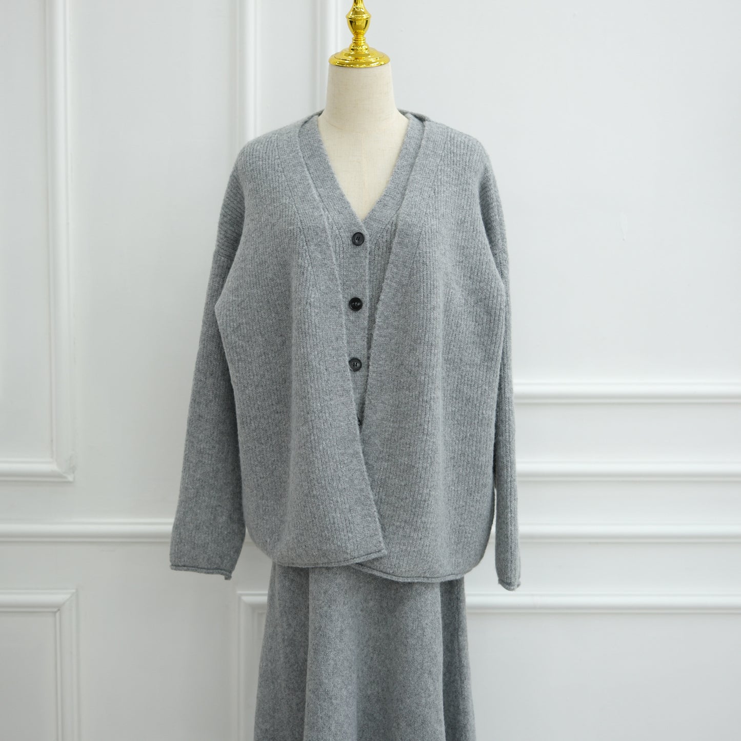 HS6596 Autumn and winter thickened knitted three-piece suit (excluding headscarf) vest + cardigan + skirt