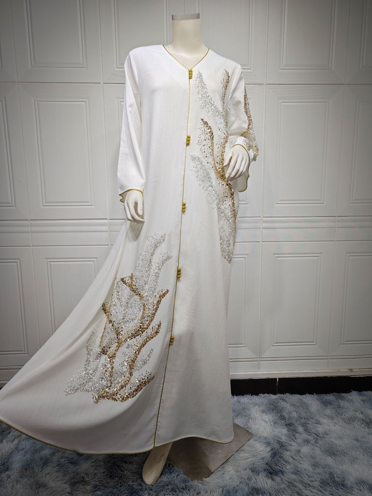 HS6659  Long-sleeved Sequined Embroidered Patchwork Dress with A Light Silhouette and Soft Color Scheme.