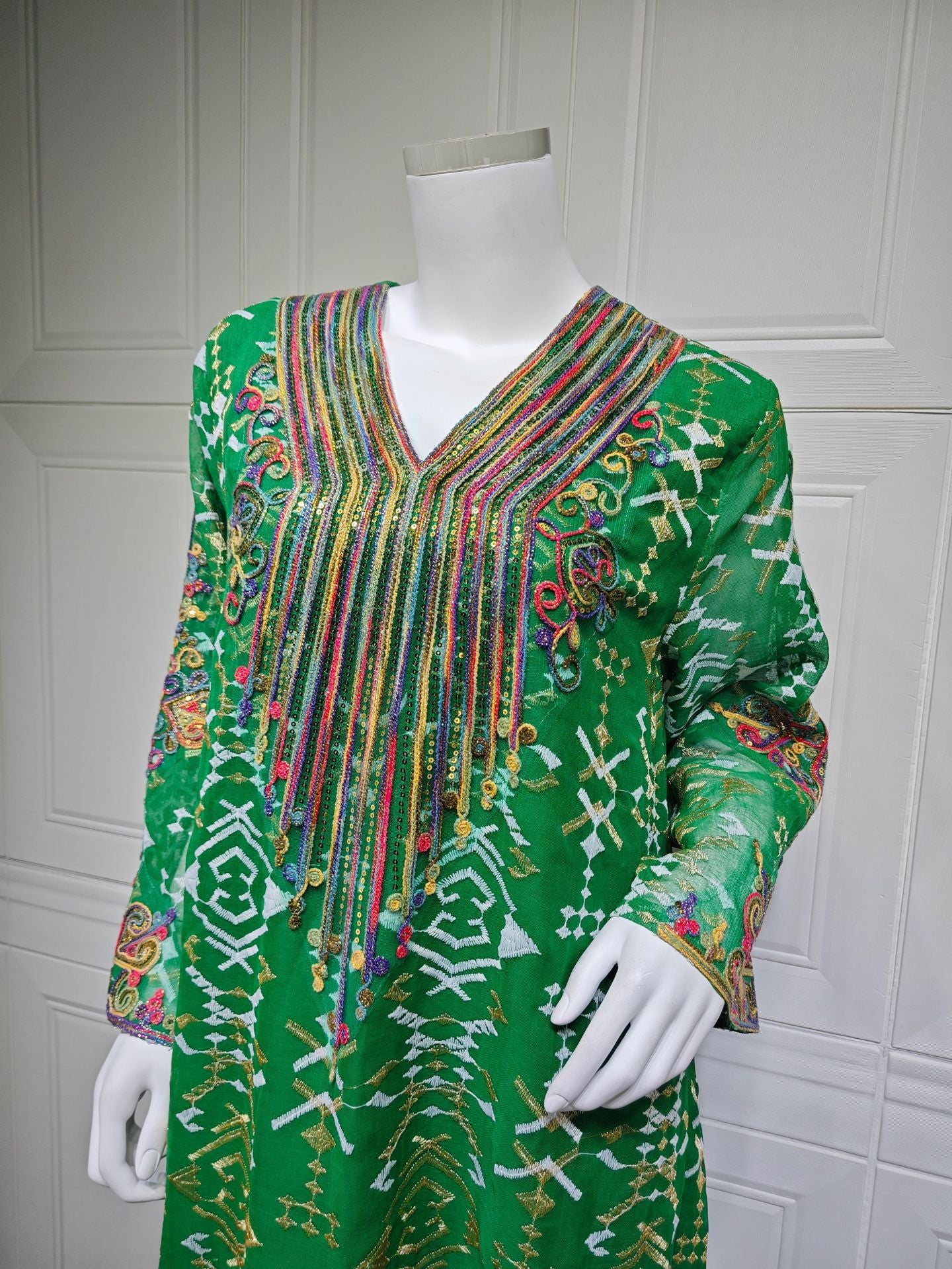 HS6658 Appliqué Patchwork Robe Dress: Lightweight Mesh Combined with Delicate Patterns