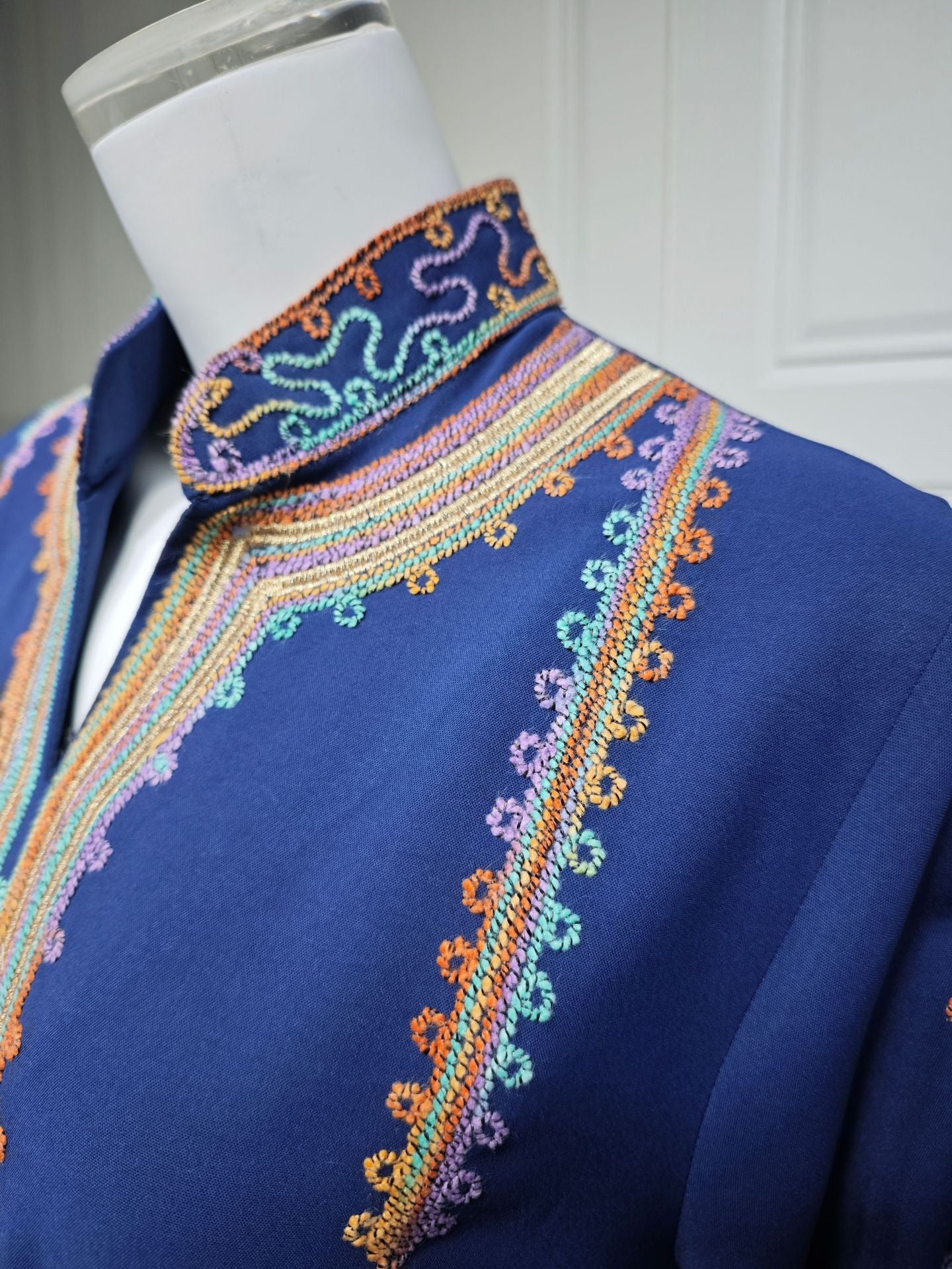 HS6661 Rope Embroidery Pullover Robe Dress, Long Sleeves, Loose Fit.