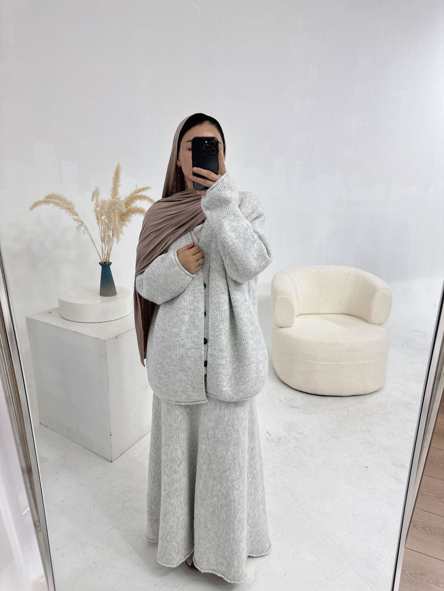 HS6596 Autumn and winter thickened knitted three-piece suit (excluding headscarf) vest + cardigan + skirt