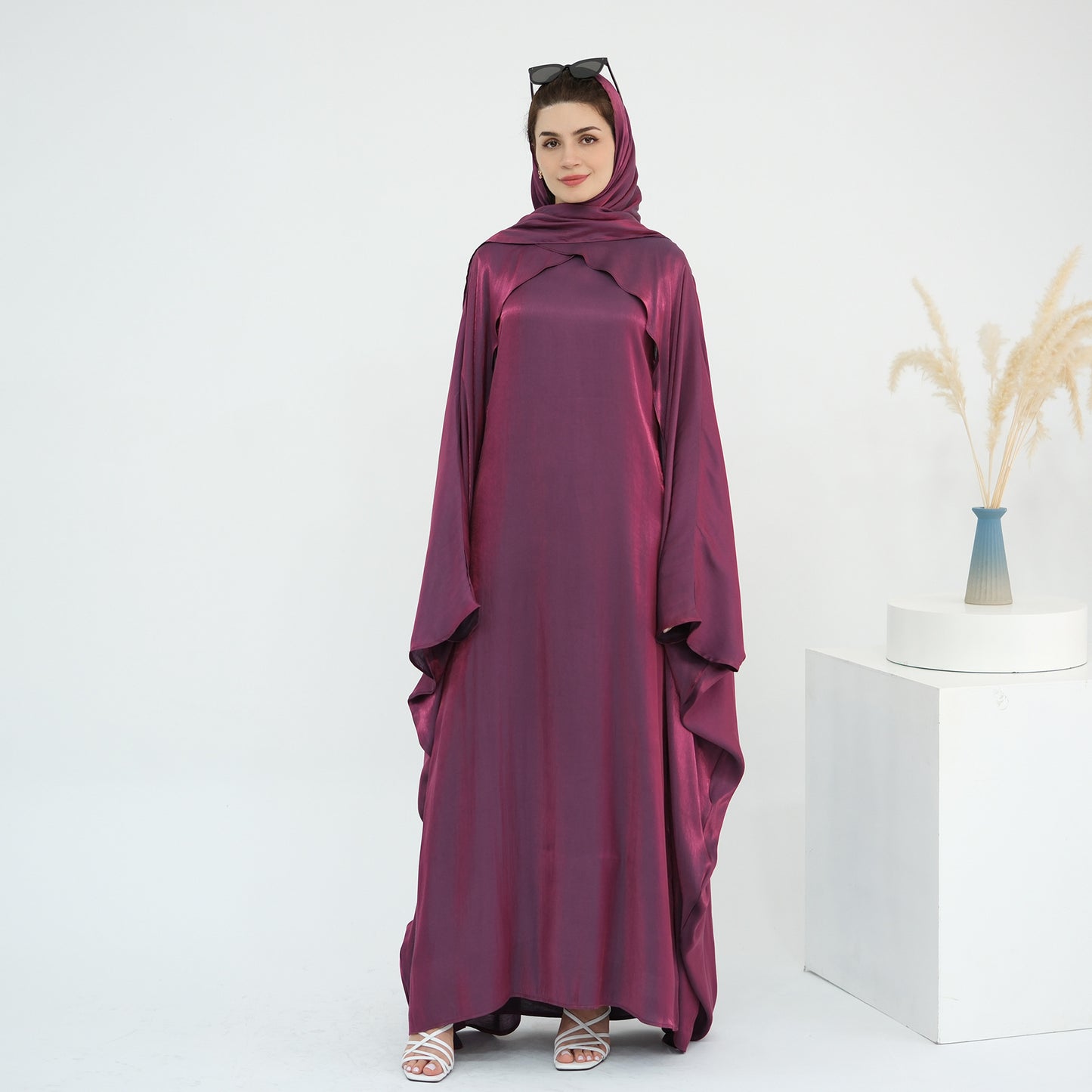 HS6584 Solid Color Beaded Loose Elegant Robe Dress