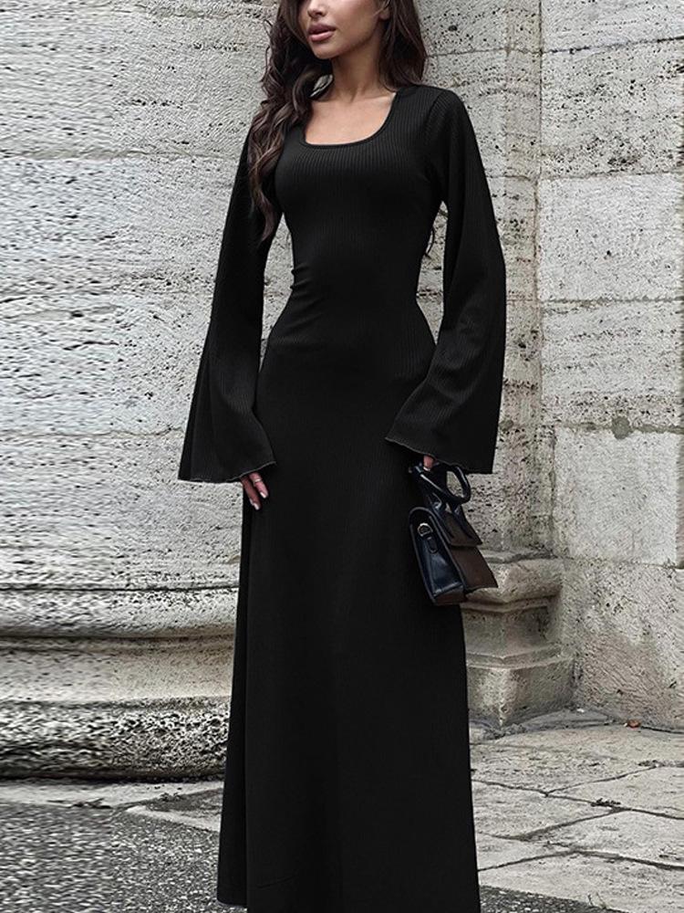HASASERIES HS0676 Flared Long Sleeved High Waist Maxi Skirt with Lace-up Back