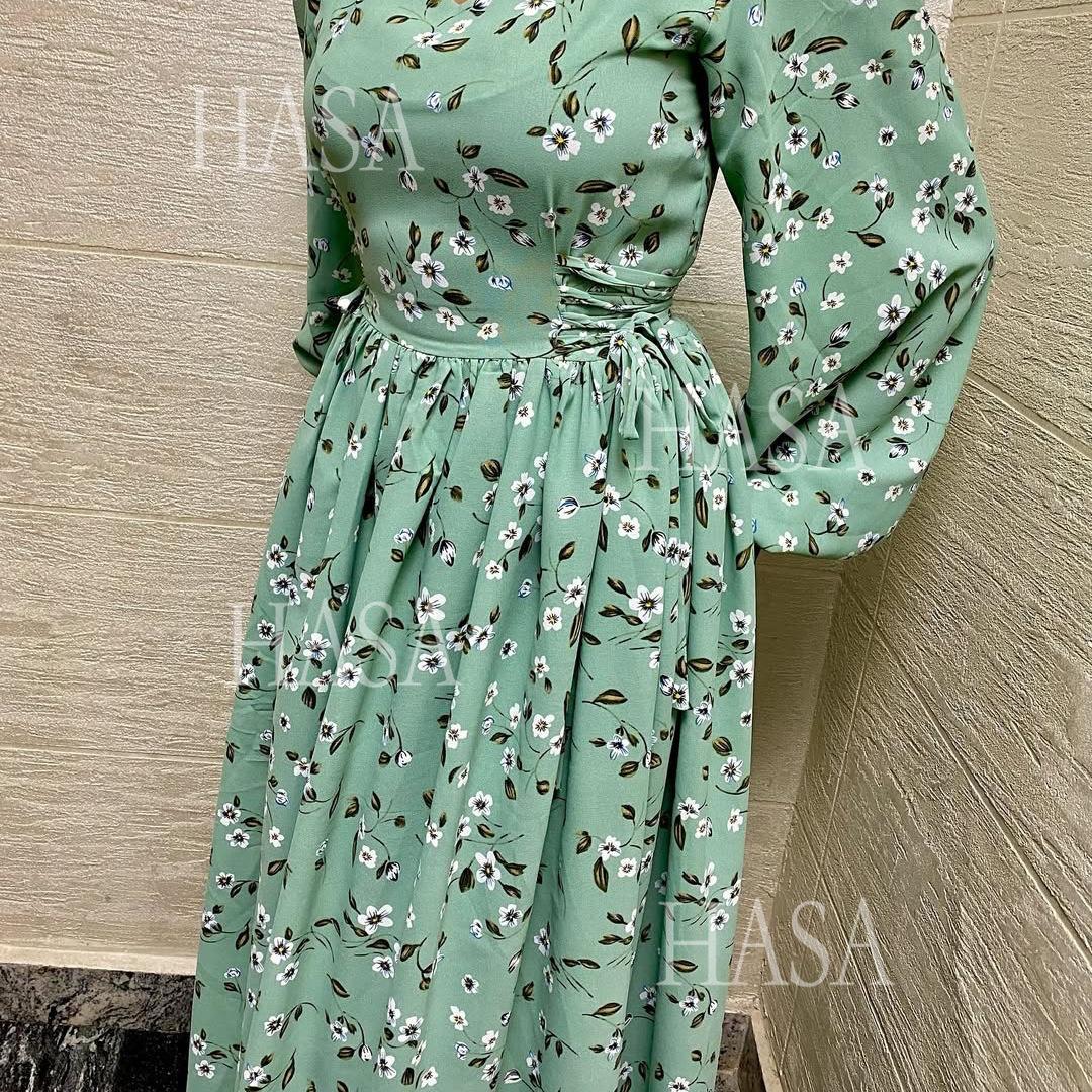 HS6489 Long-sleeved Floral Maxi Dress with Natural Waist