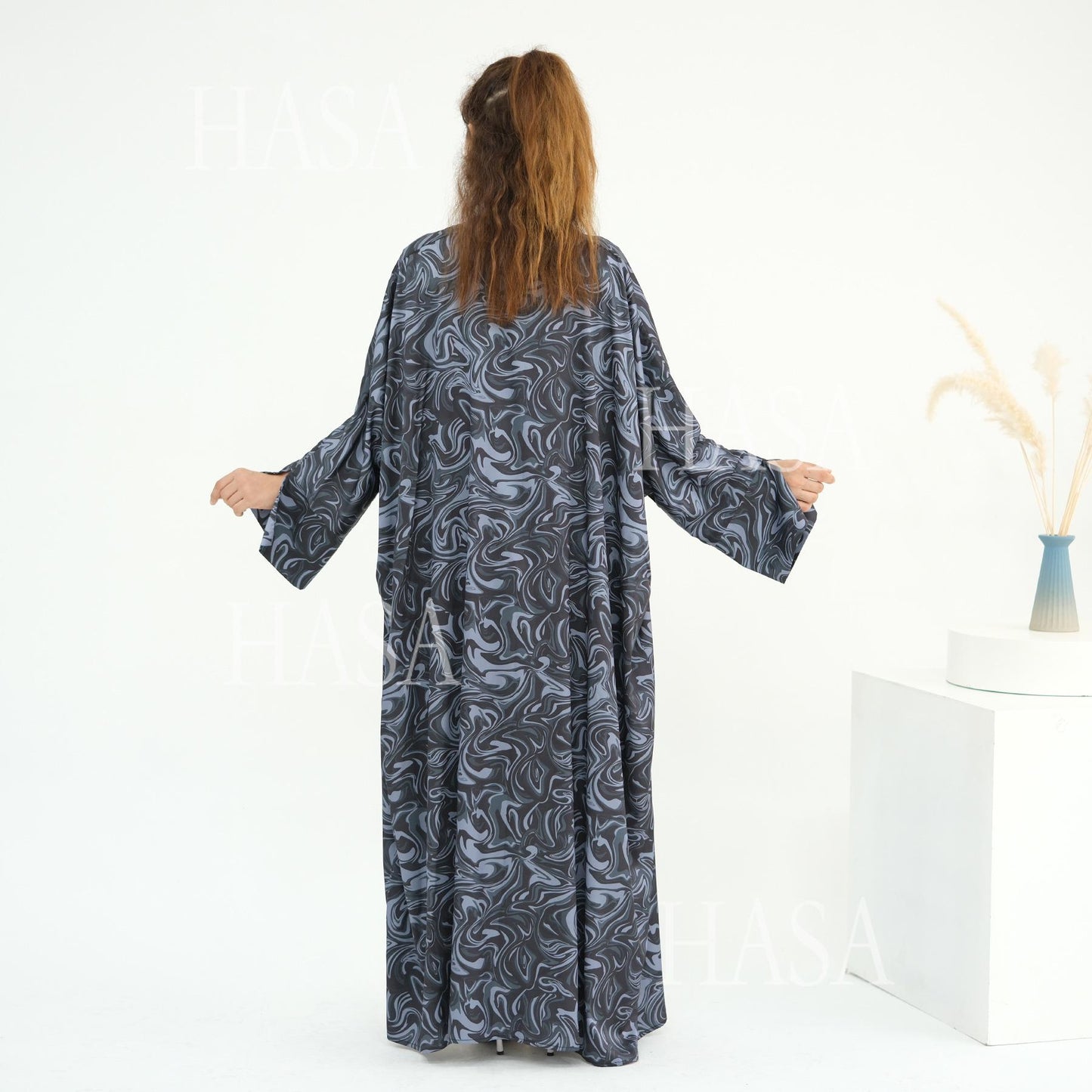 HS6555 Fashionable printed long-sleeved dress with an ankle-length cardigan style