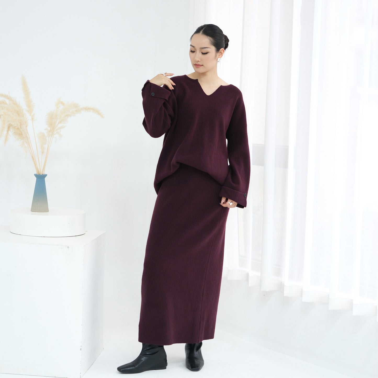 HS6601 Autumn and Winter Thickened Knitted Suit Solid Color Two-piece Skirt Suit (optional Headscarf)