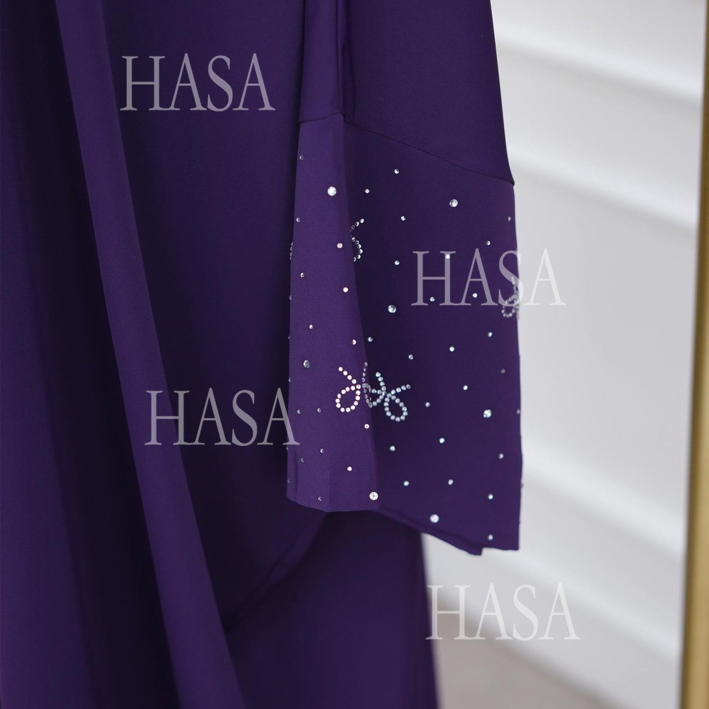 HS6492  Long-sleeved Robe with Bow and Beading