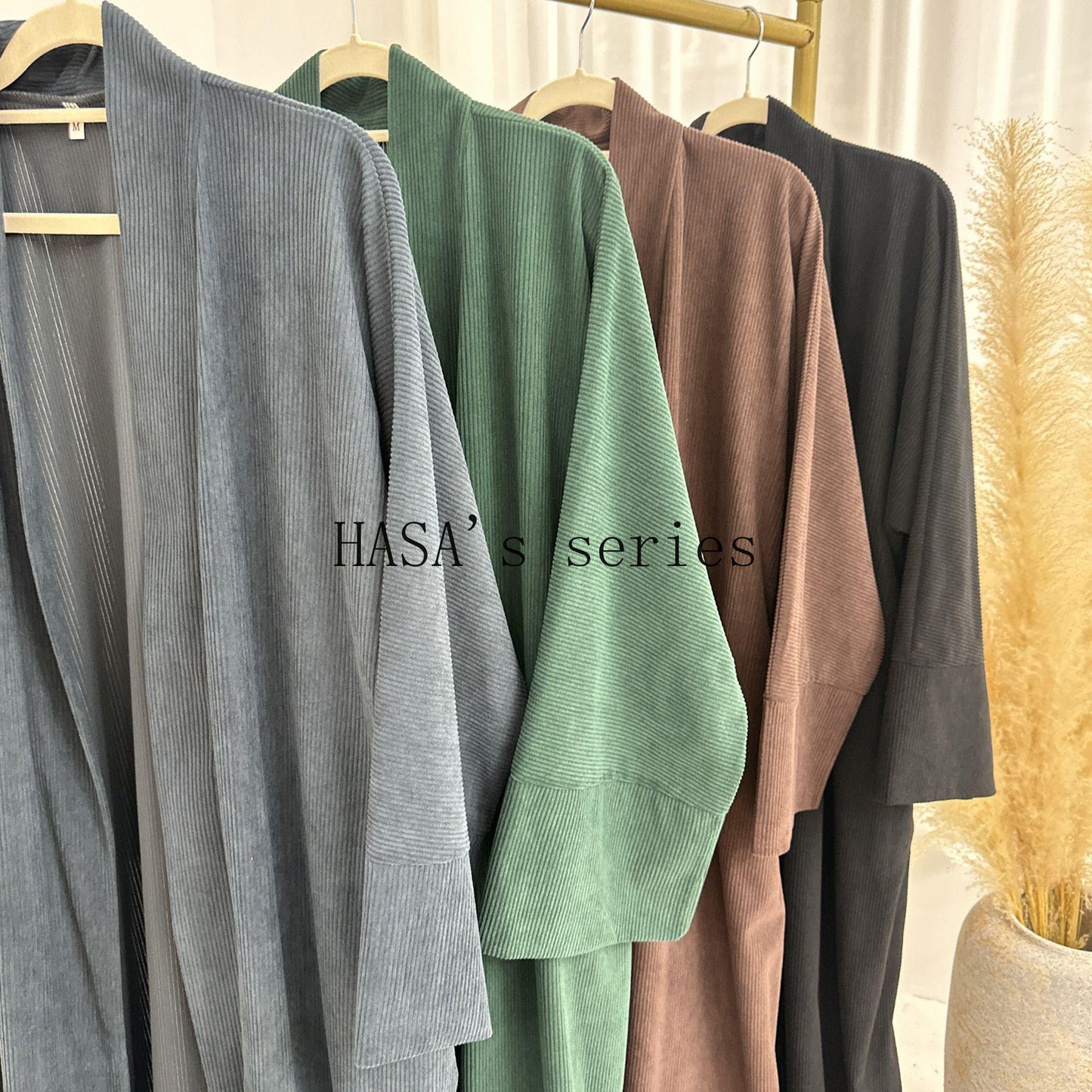 HS5489 Loose Swing Cardigan Dress - A Comfortable and Casual Fall and Winter Essential