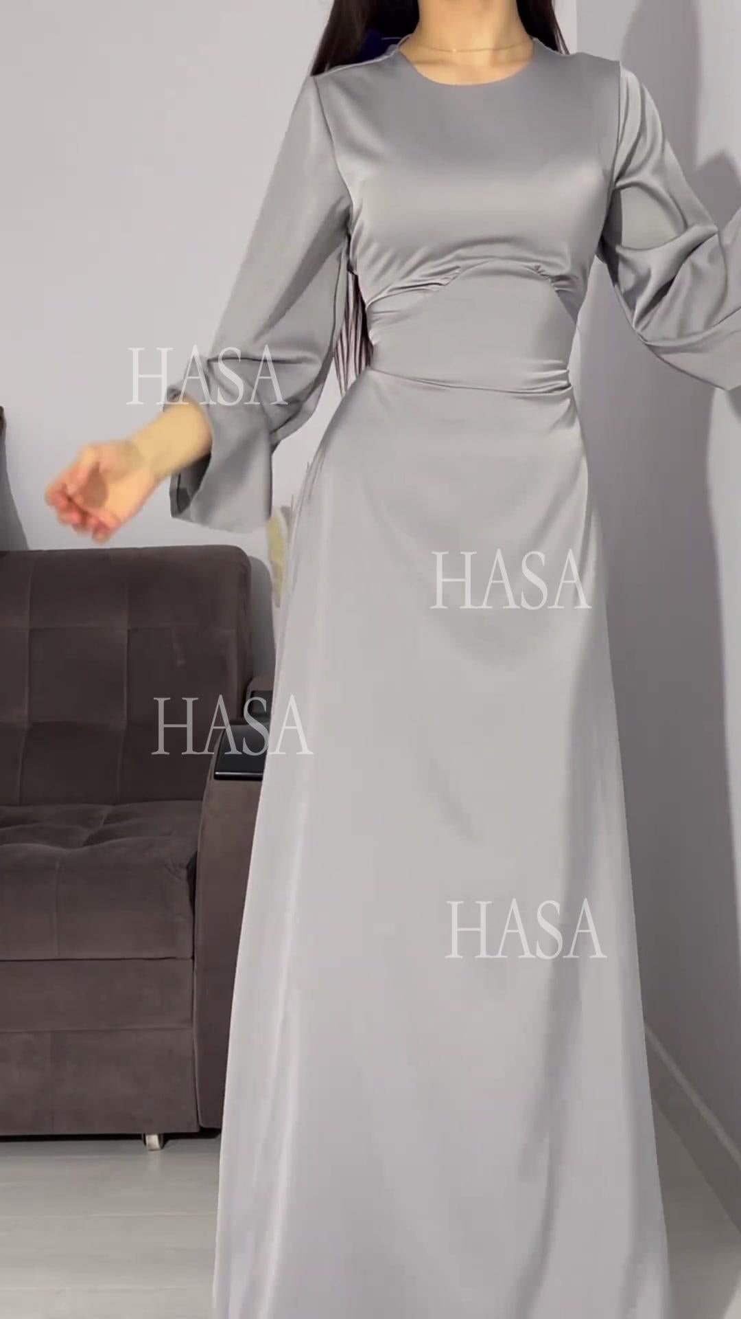 HASA HS6757 Classic Round Neck Flowy Maxi Dress