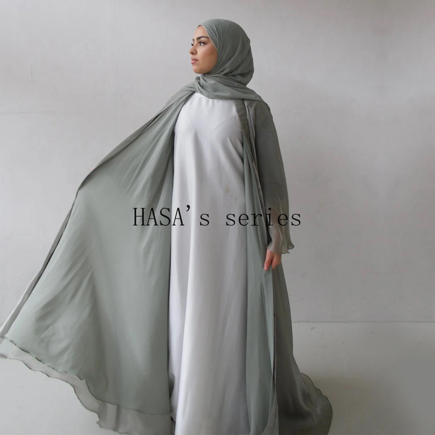 HS4850 A Double-sided Robe That Combines Elegant Appearance with Practicality.