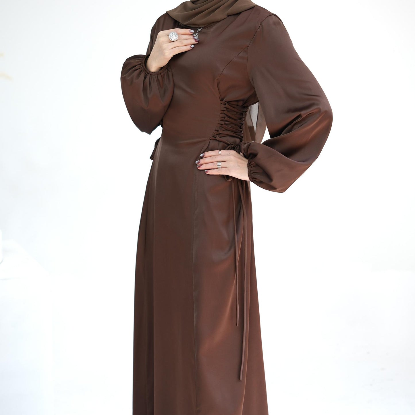 HASASERIES HS0991 Robe élégante à col haut et couleur unie