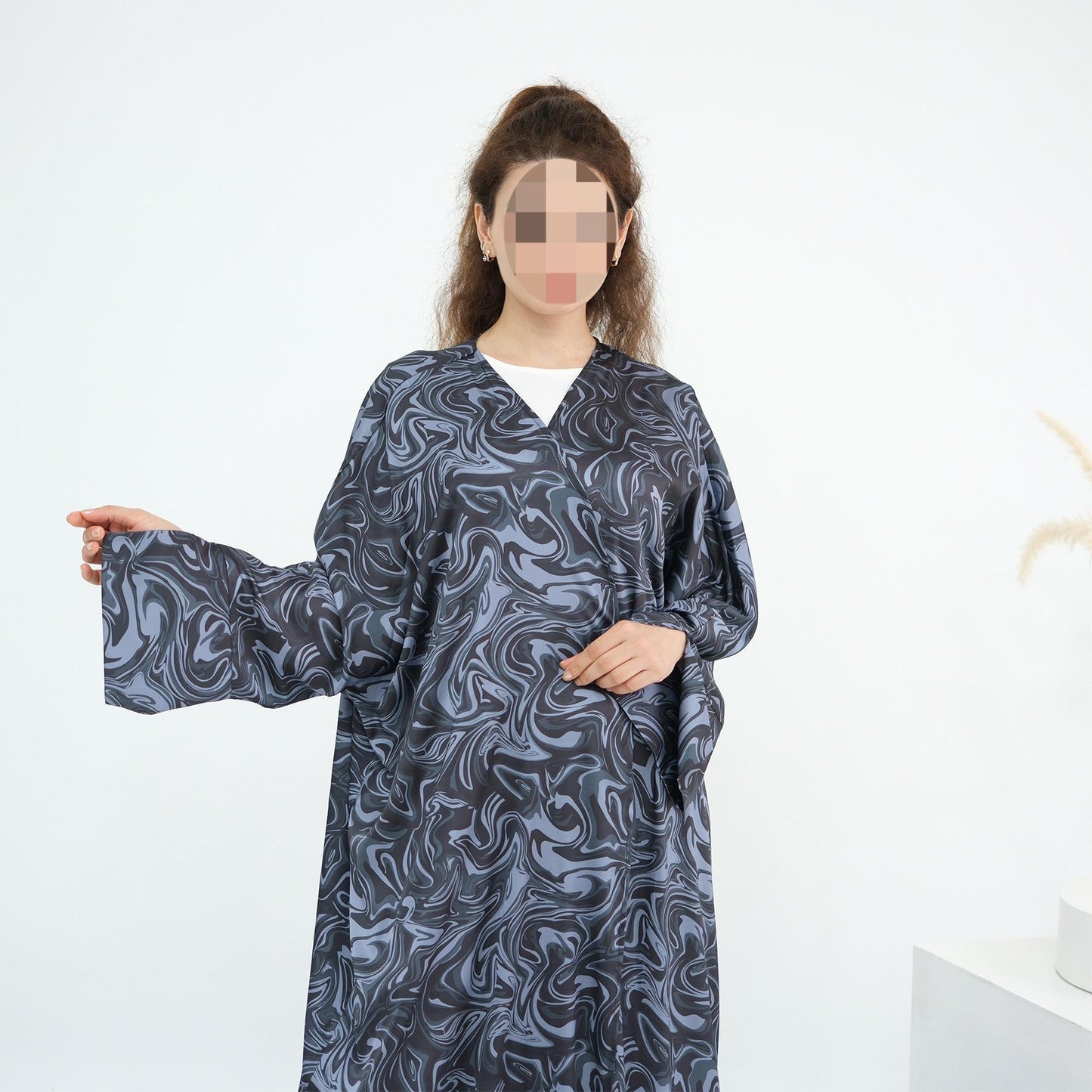 HS6555 Fashionable printed long-sleeved dress with an ankle-length cardigan style