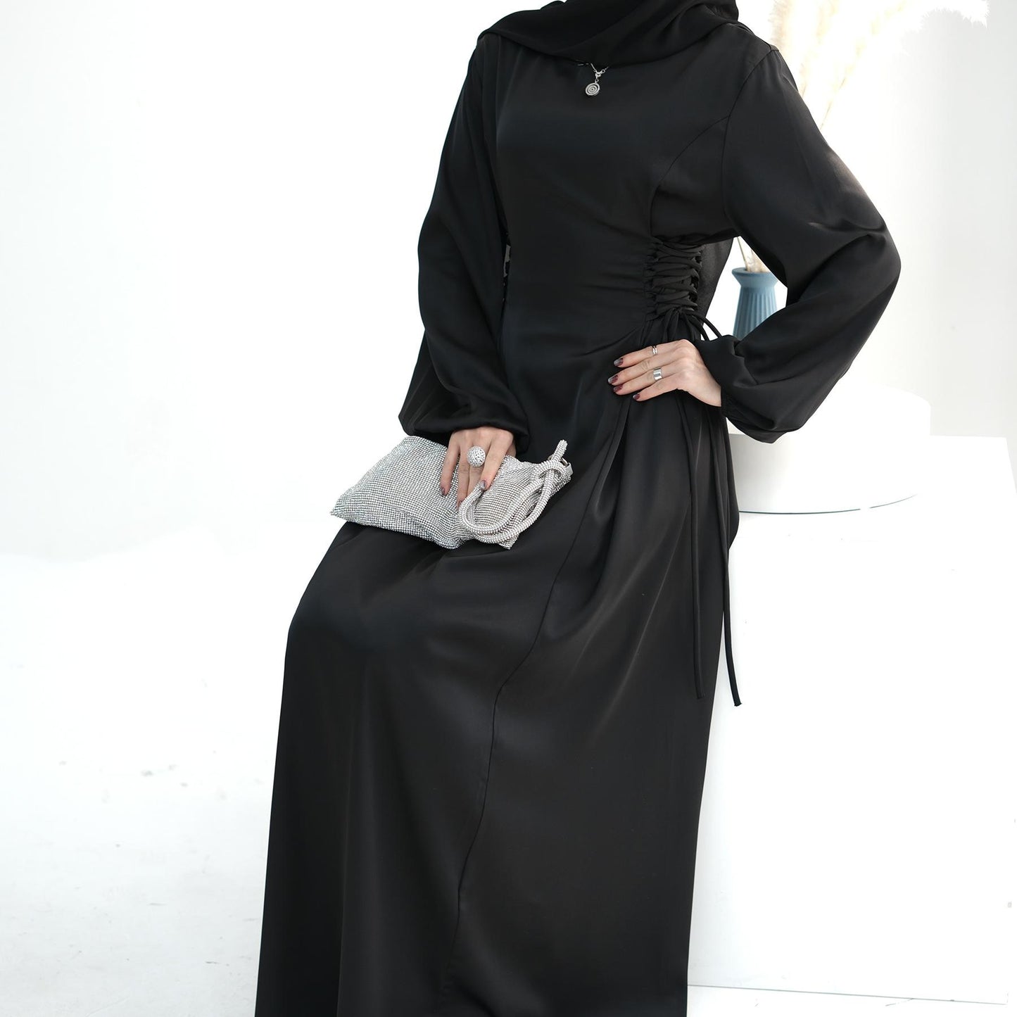HASASERIES HS0991 Robe élégante à col haut et couleur unie